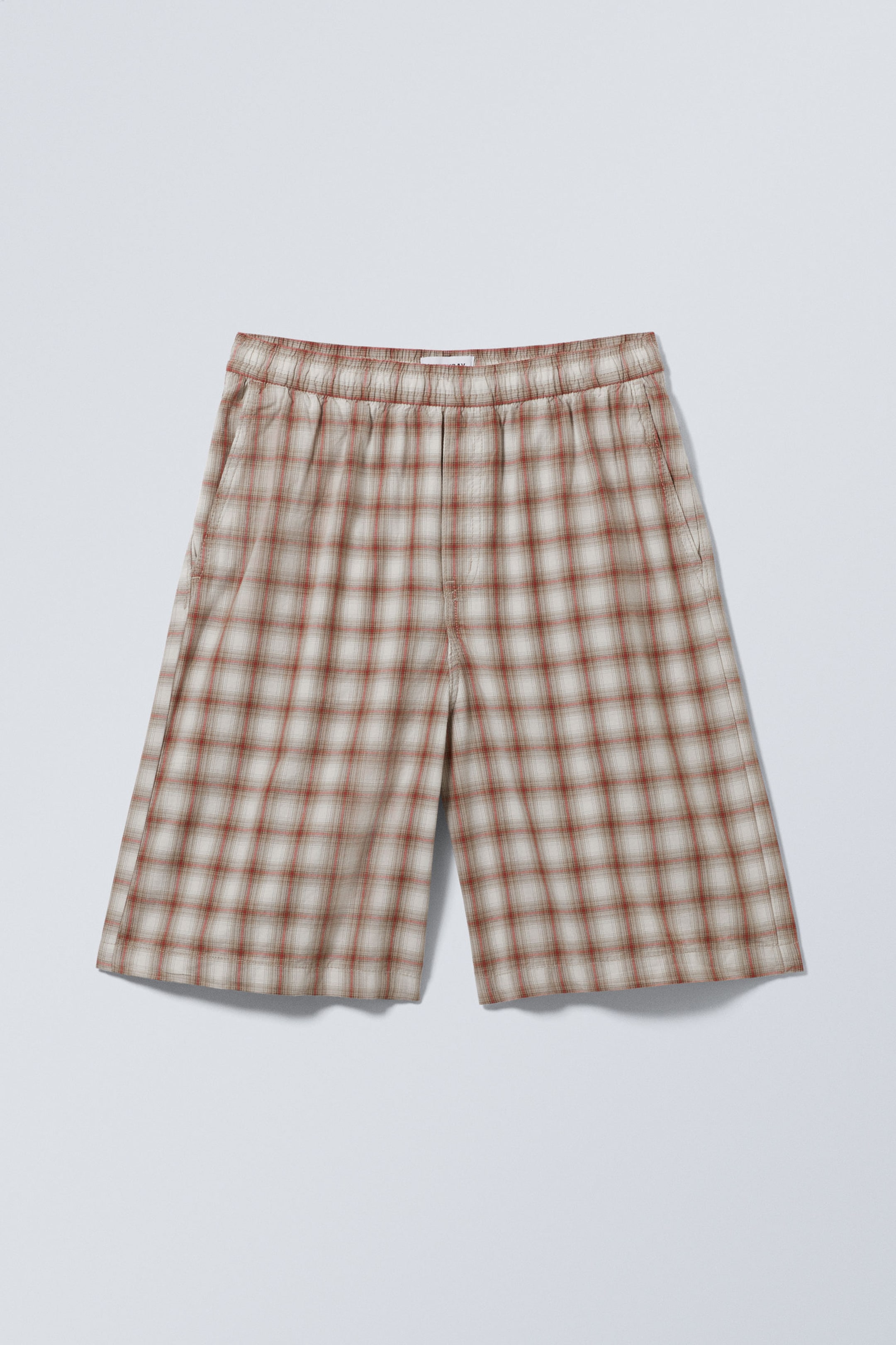Beigerutig - Lösa knälånga twill-shorts - 1