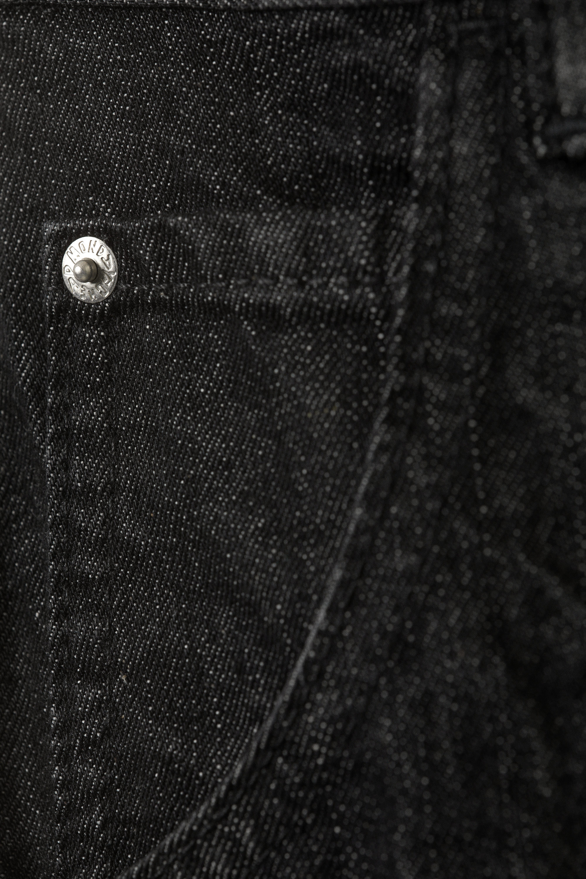 Black Rinse - Black - Dunno Unisex Low Rise Loose Barrel Leg Jeans - 10