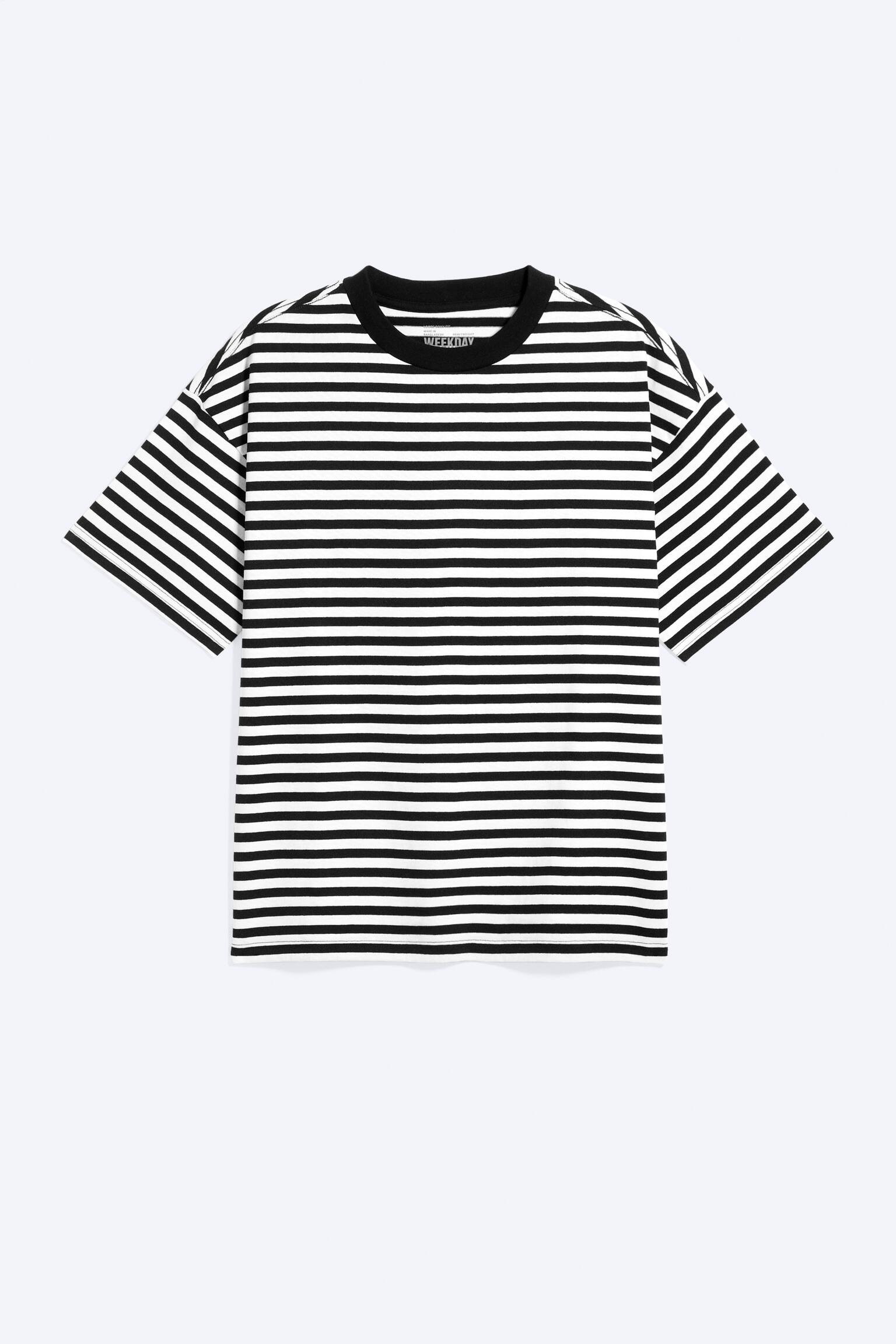LOOSE FIT T-SHIRT - Gestreept wit/zwart/Zwart/Zachtgrijs/Dusty middenblauw/Wit/White - Navy Stripe/Donkerbruin/Licht vaal kakigroen/Donkergroen met wassing/Donkerbruin met wassing/Licht kakigroen/Blauw met wassing/Wit en donkerbruin gestreept