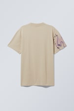 Natural Alien - Oversized Graphic Printed T-shirt - 4
