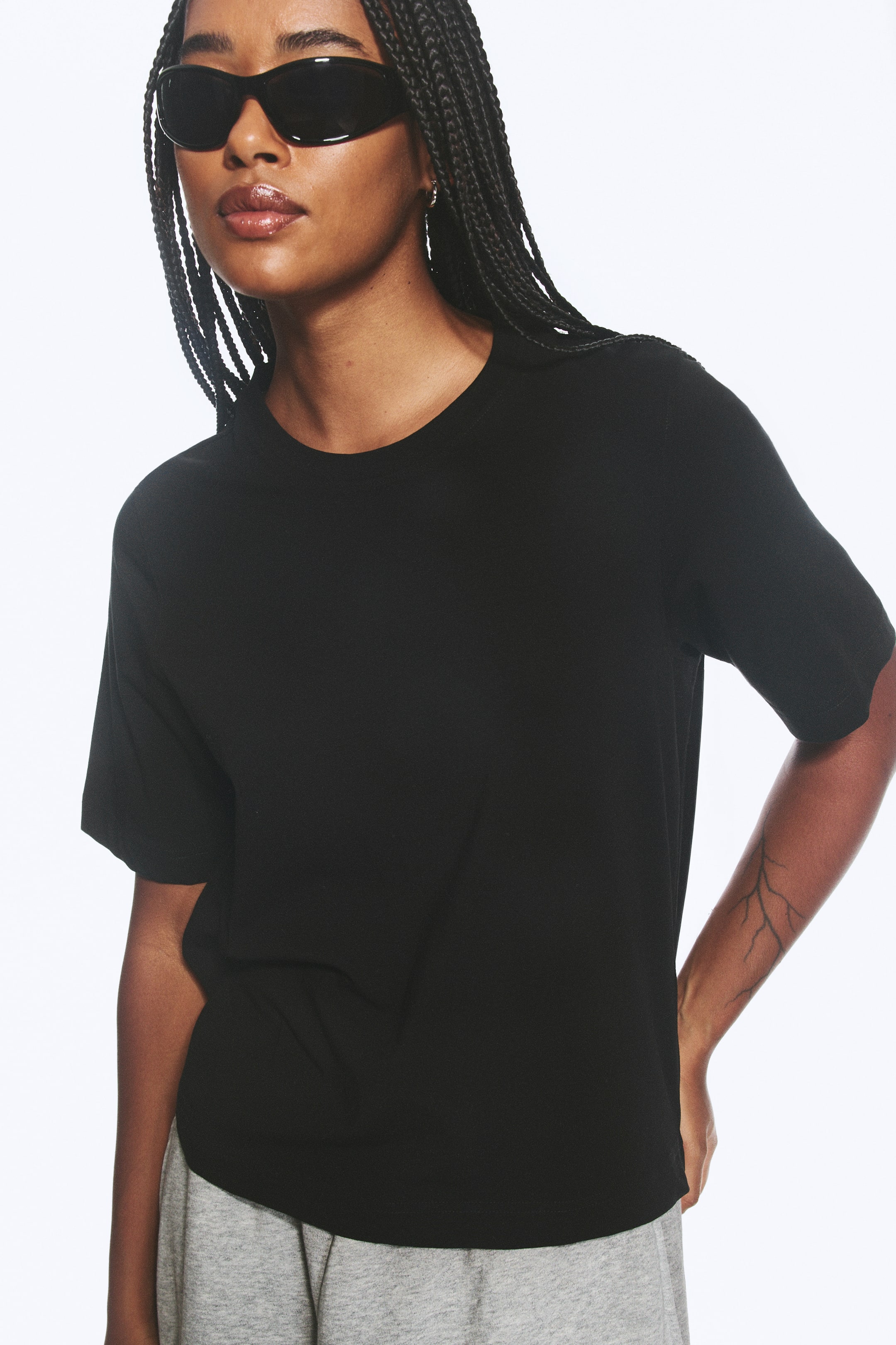 Agrandir l'image: T-shirt carré Perfect - Noir - FEMME | H&M BE 1