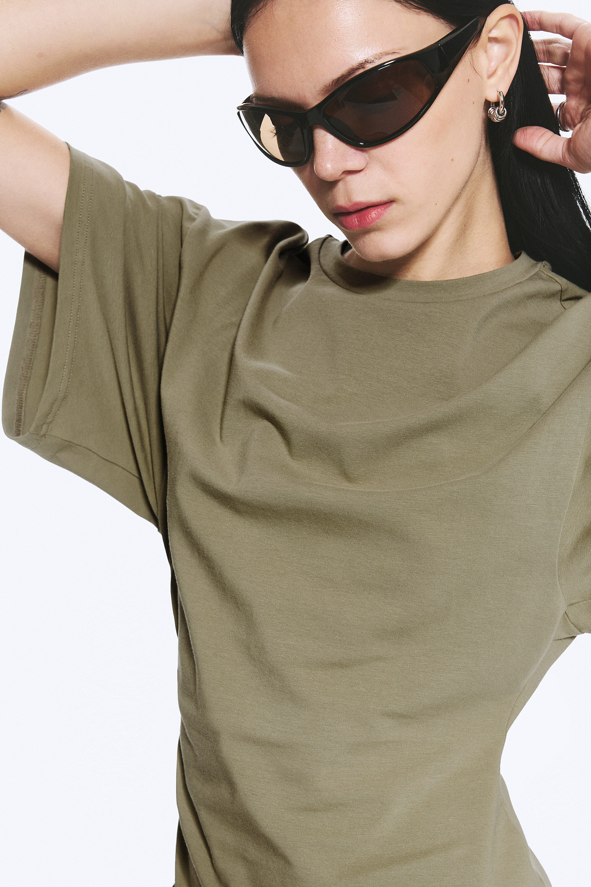 draped fitted t-shirt - Dusty Khaki Green | Weekday EU