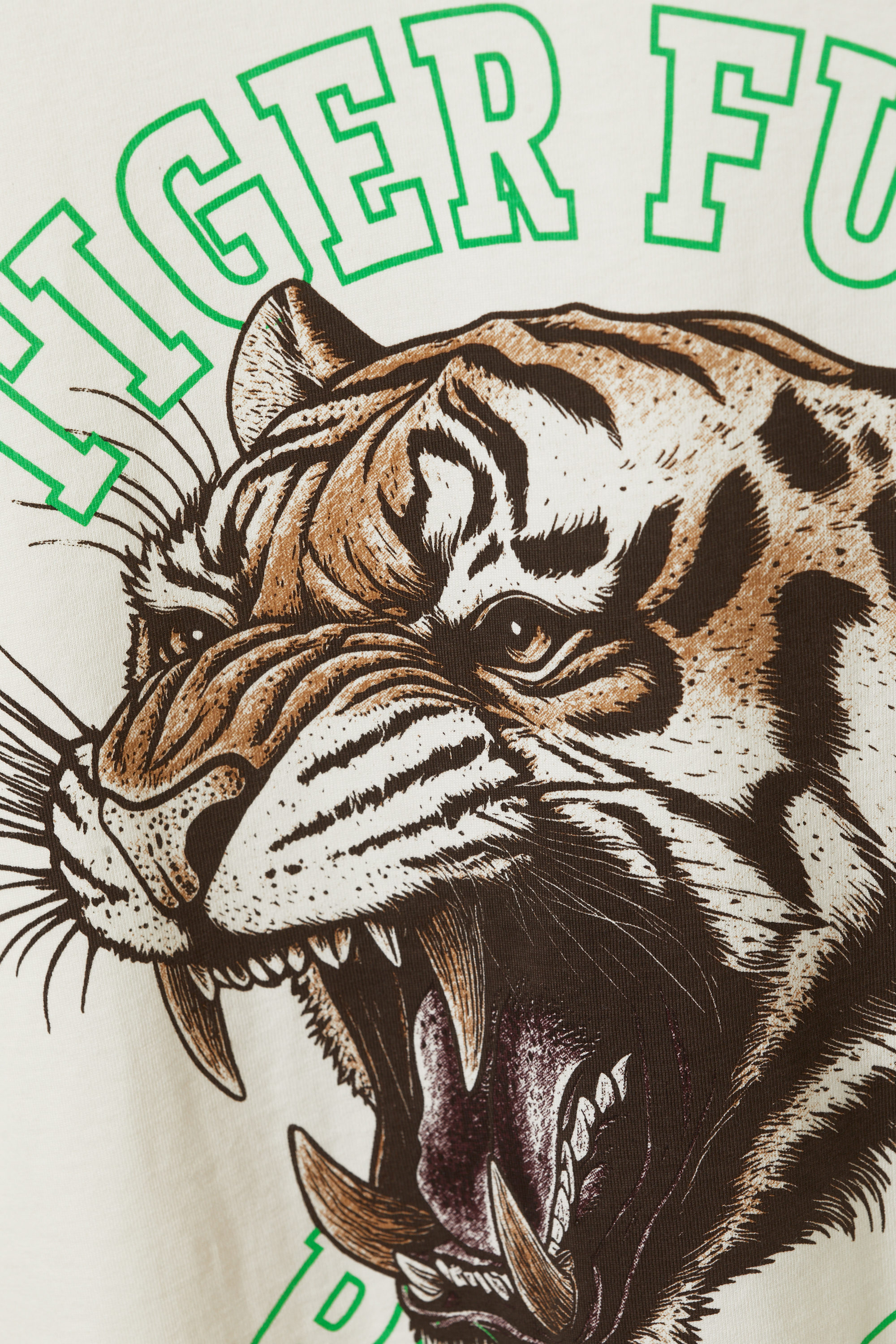 graphic short-sleeved varsity t-shirt - White & Green - Tiger Fury
