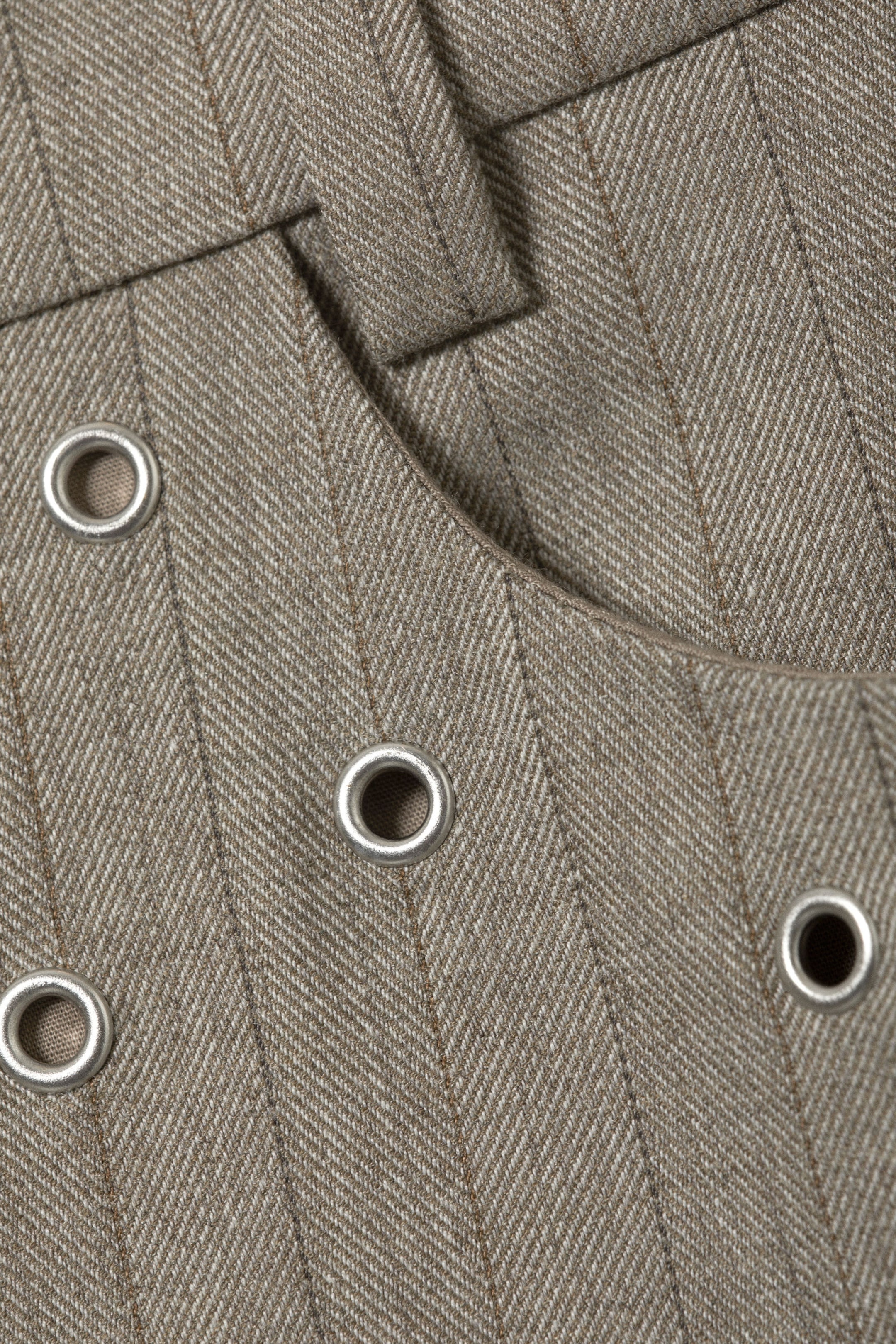 Gestreiftes Staubbeige - Ausgestellte Anzughose mit Ösen-Details - 1