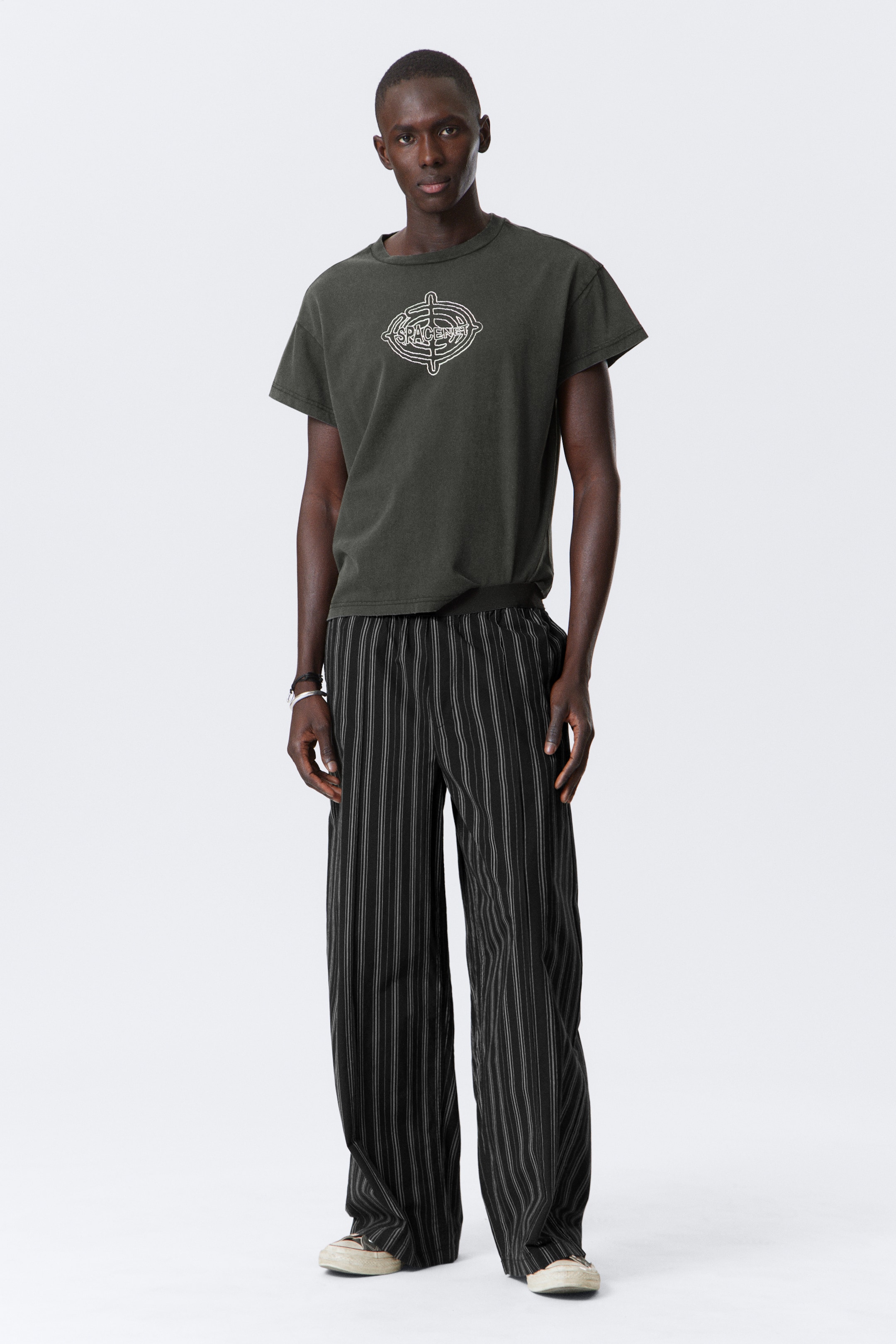 Ver imagem maior: T-shirt de algodão boxy com estampado - Cinzento-escuro - Spacenet - HOMEM | H&M PT 2