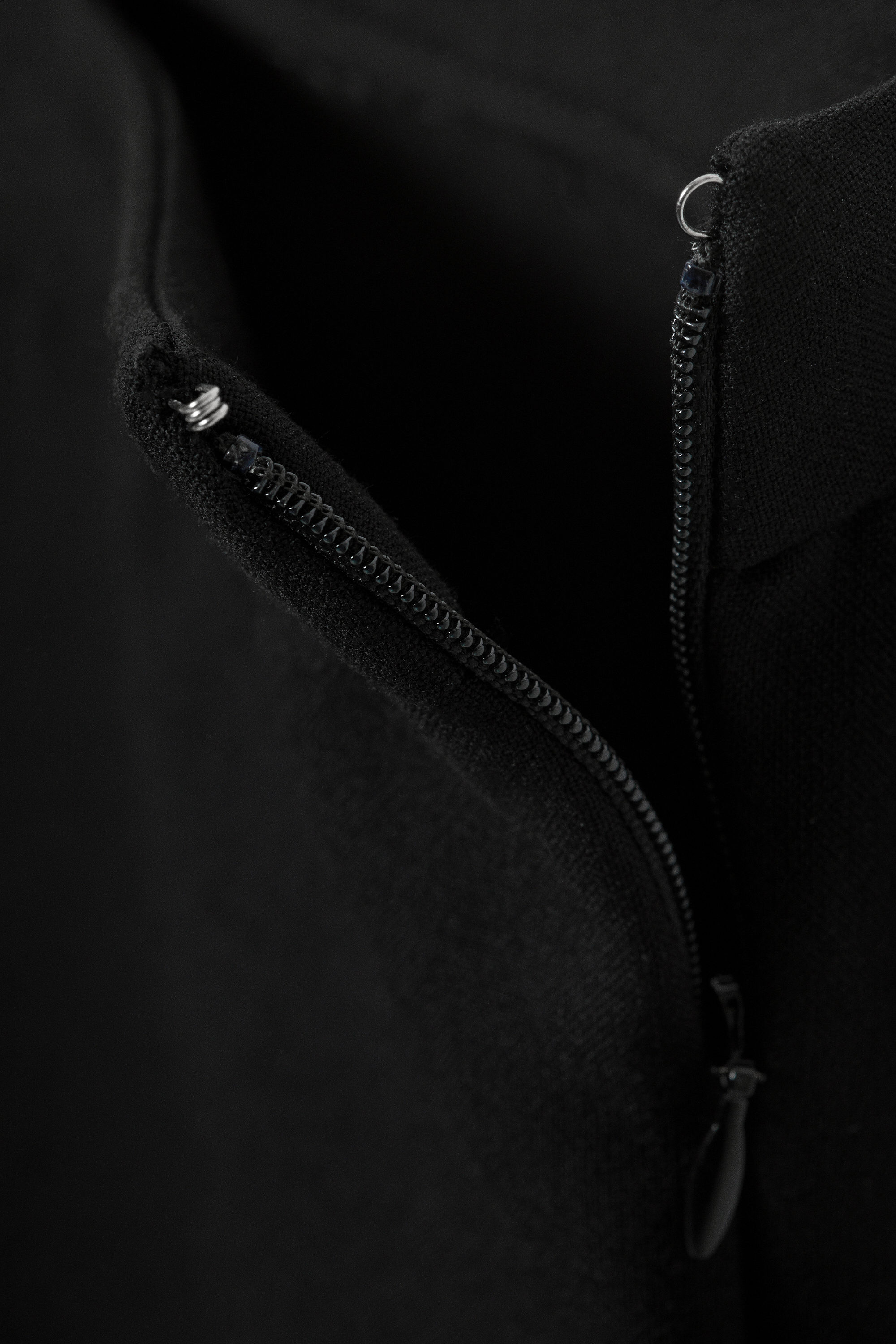 Black - Low-Rise Flared Trousers - 3