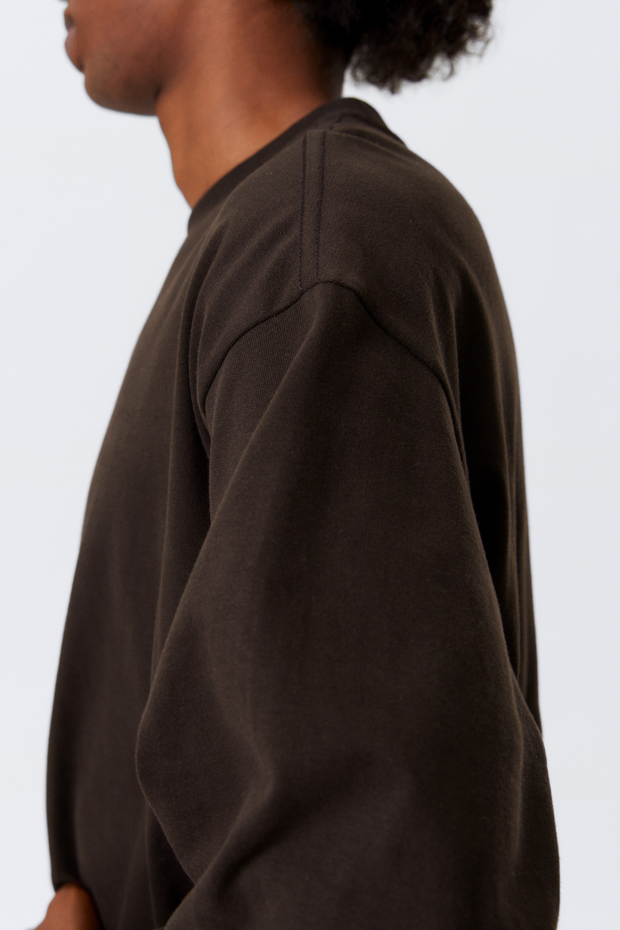 Ingrandisci l'immagine: Great Boxy Long Sleeve T-shirt - Dark Brown - UOMO | H&M CH 6