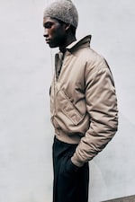 Gedecktes Taupe - Wattierte Bomberjacke aus Twill - 2