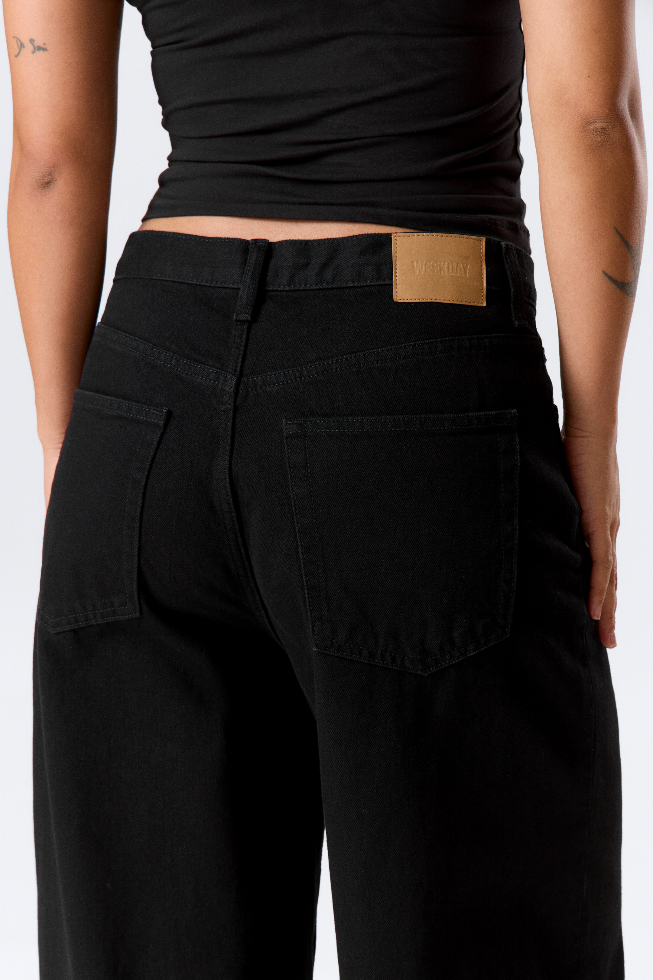 Zobrazit větší obrázek: Astro Loose Baggy Leg Jeans - Černá Rinse - Černá - MUŽI | H&M CZ 6