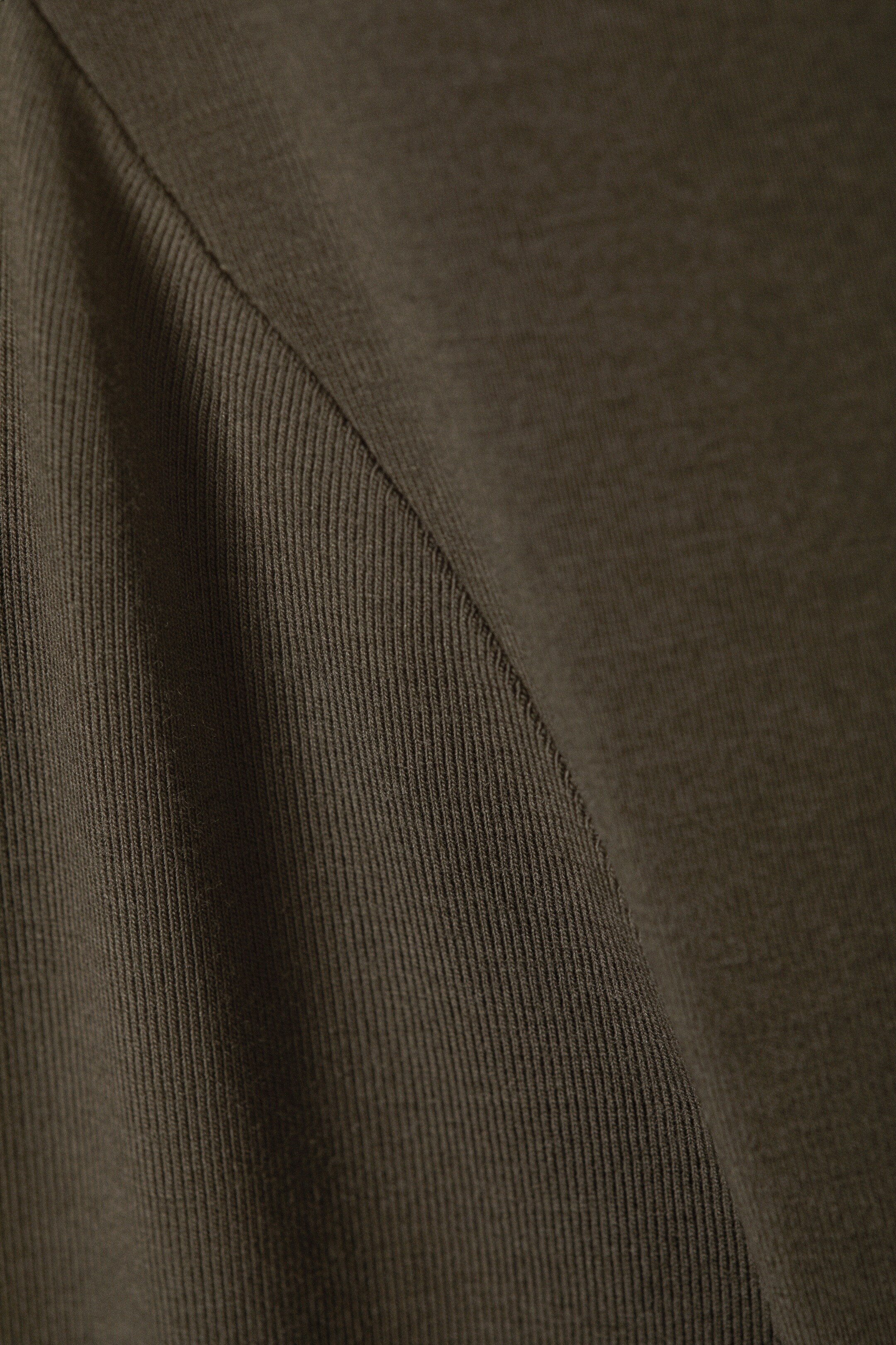 Ver imagem maior: Mangas compridas com corte justo - Dark Khaki Green - SENHORA | H&M PT 2