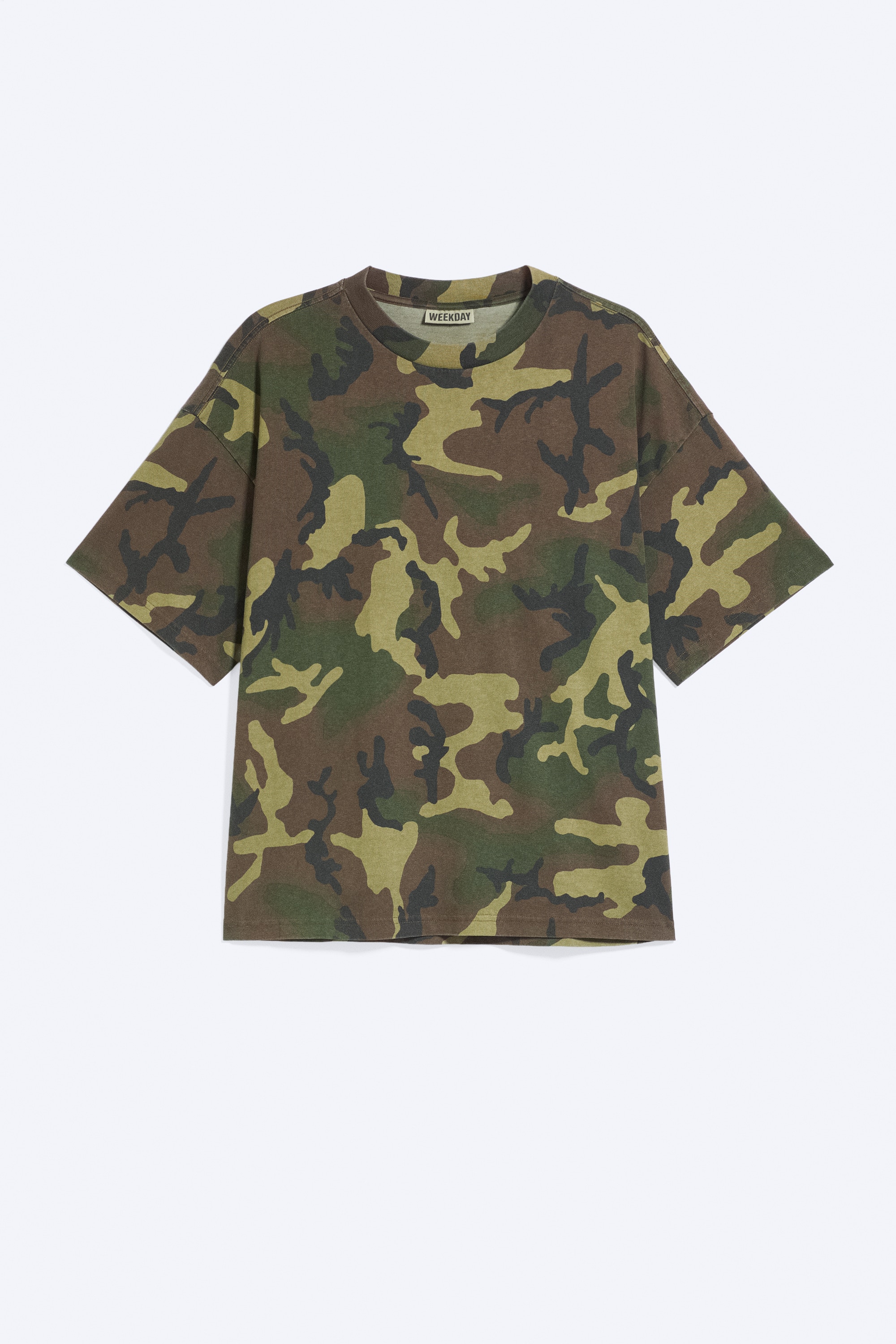 Boxig t-shirt med tryck - Camo/Mörkgrön - Skull/Vit - Welcome To Earth/Svart - Warden/Svart - Karma/Gul - Italy