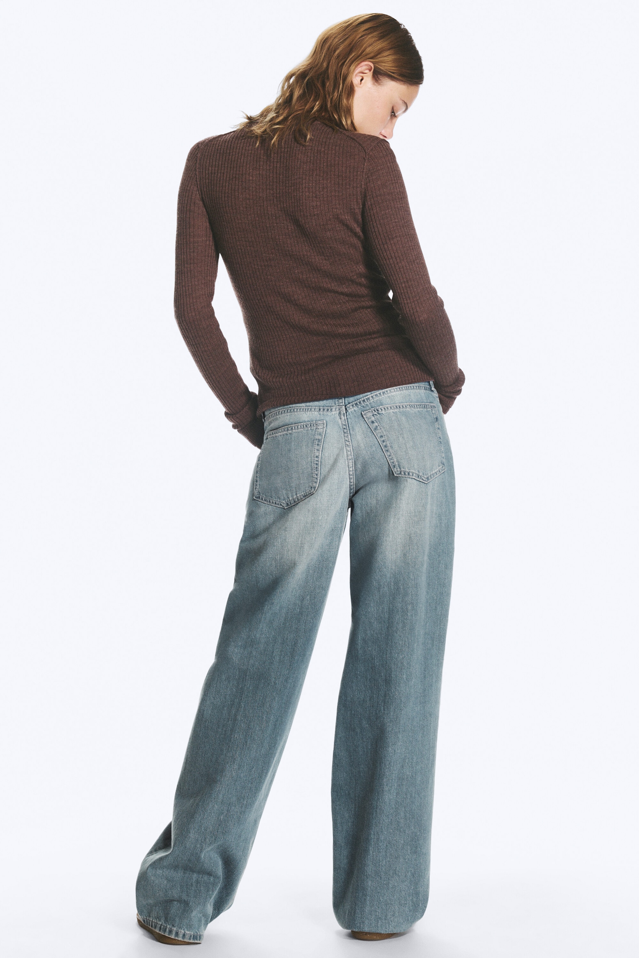 Gloria Blå - Mellomblå - Ample jeans med lavt liv, vide ben og løs passform - 4