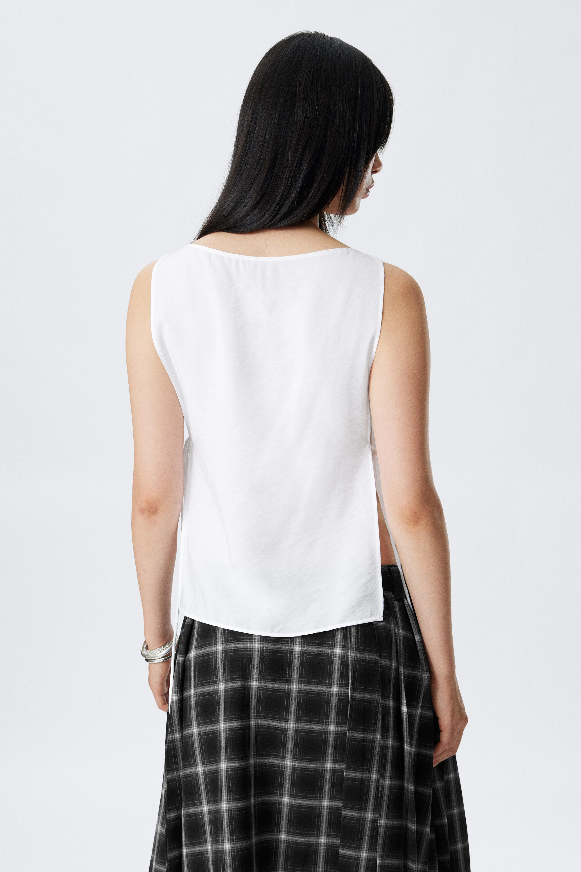 売れ筋商品|||ウィークデイ Tシャツ レディース トップス SLEEVELESS BOATNECK TIE - Top - white sleeveless boat-neck tie top - White | Weekday WW