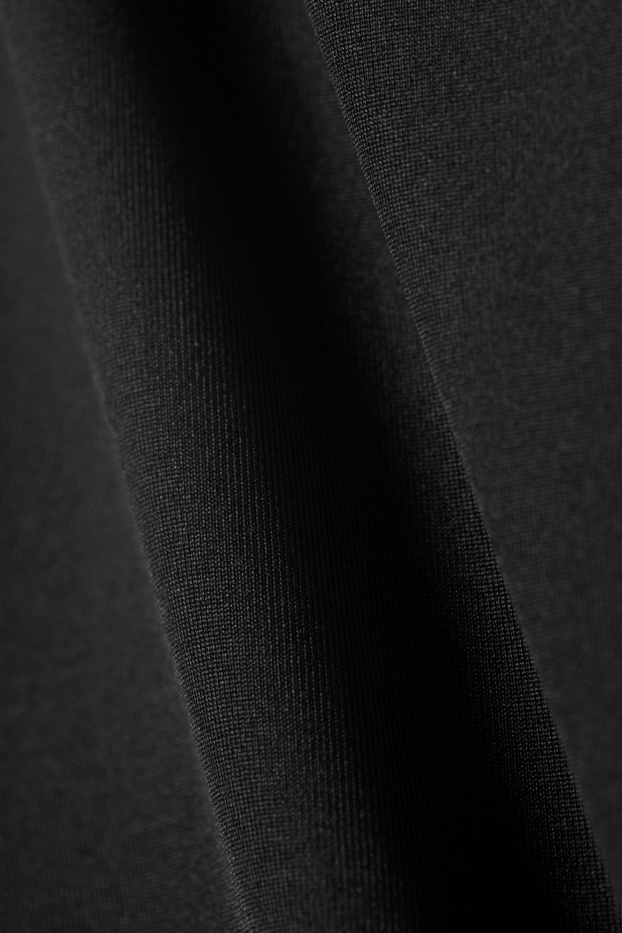 Black - Fine Midi Skirt - 1