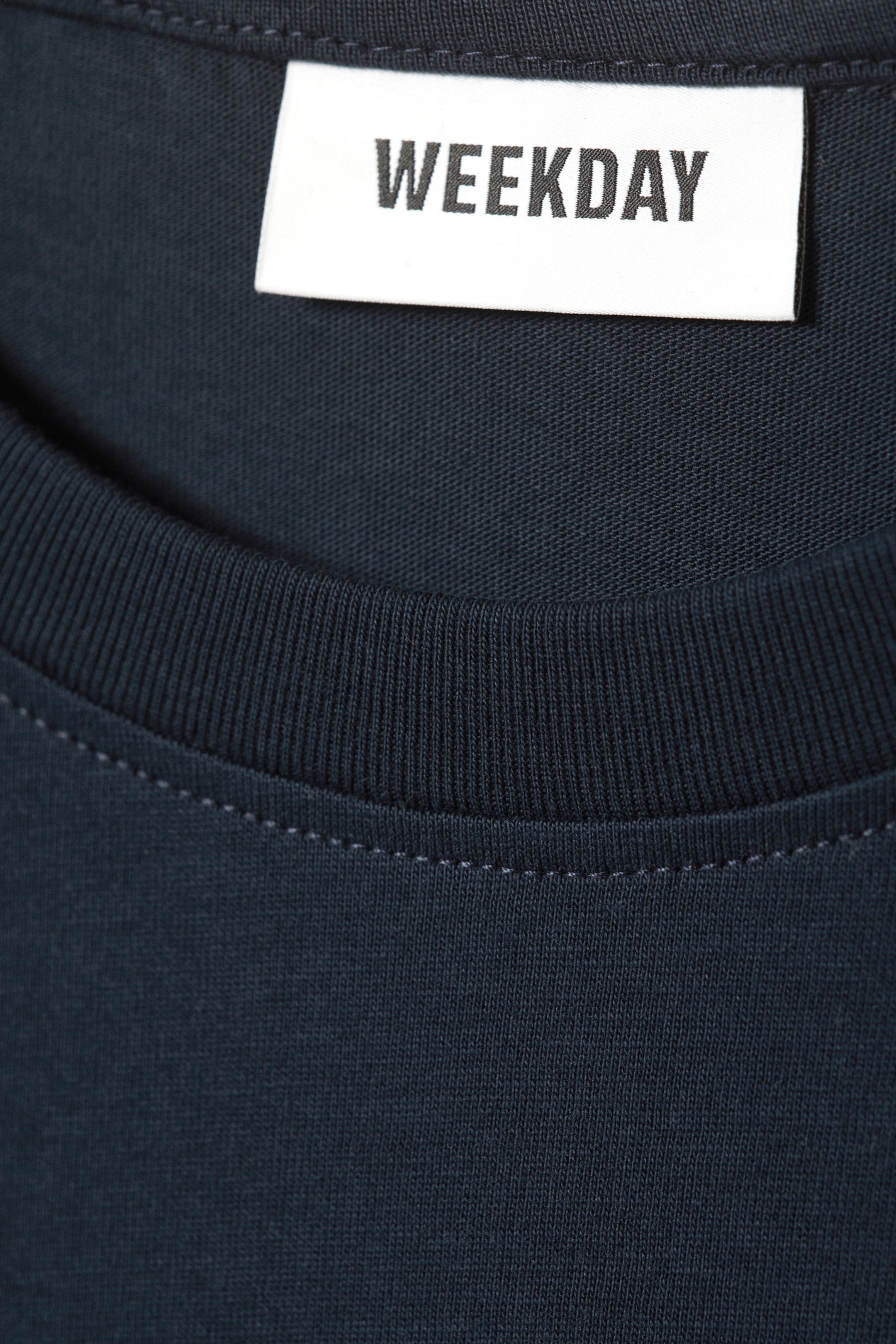 Dunkelblau - Langarmshirt Standard Essence - 1