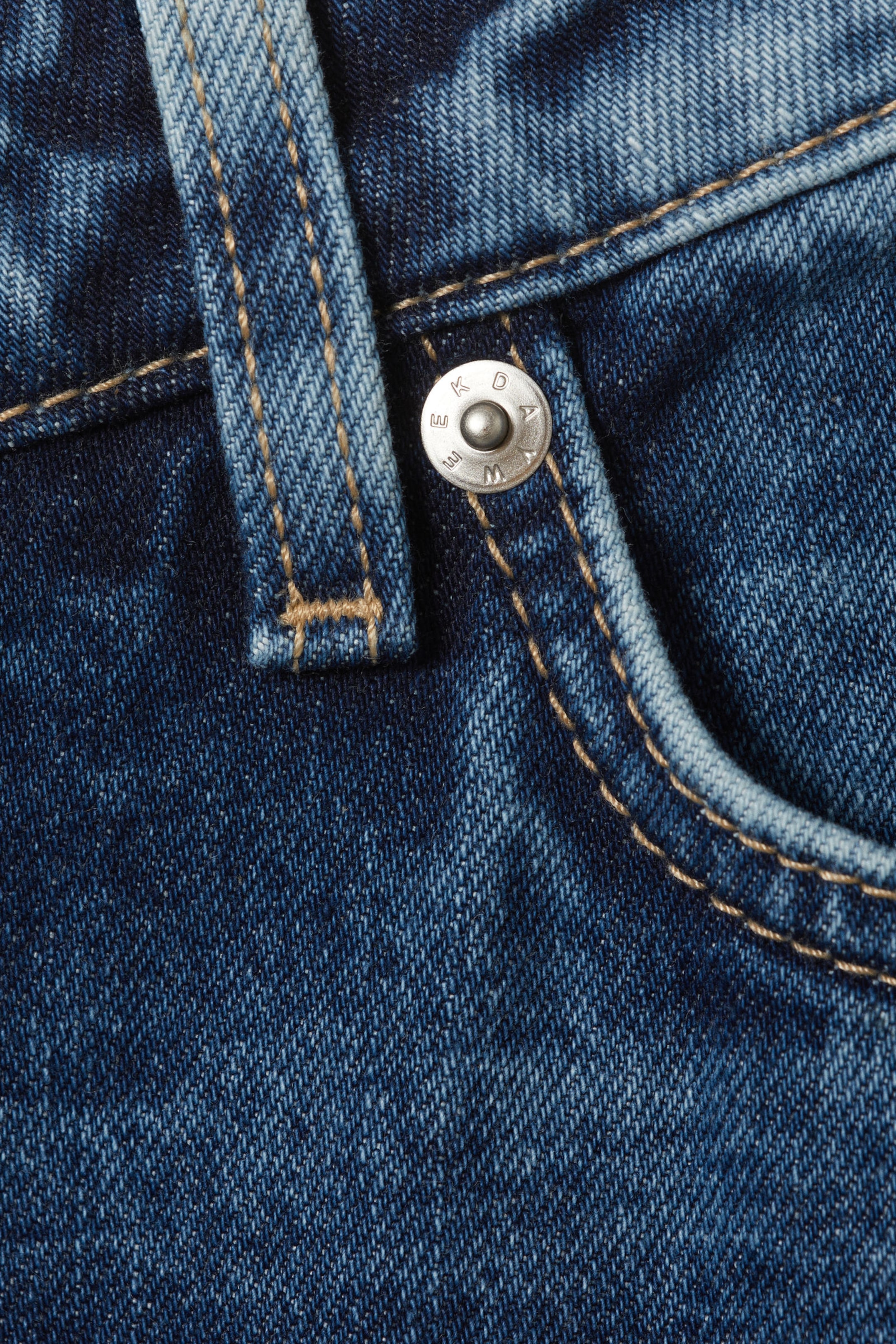Blau Spray-Optik - Nova – Niedrig sitzende Bootcut-Jeans mit Slim-Fit - 1