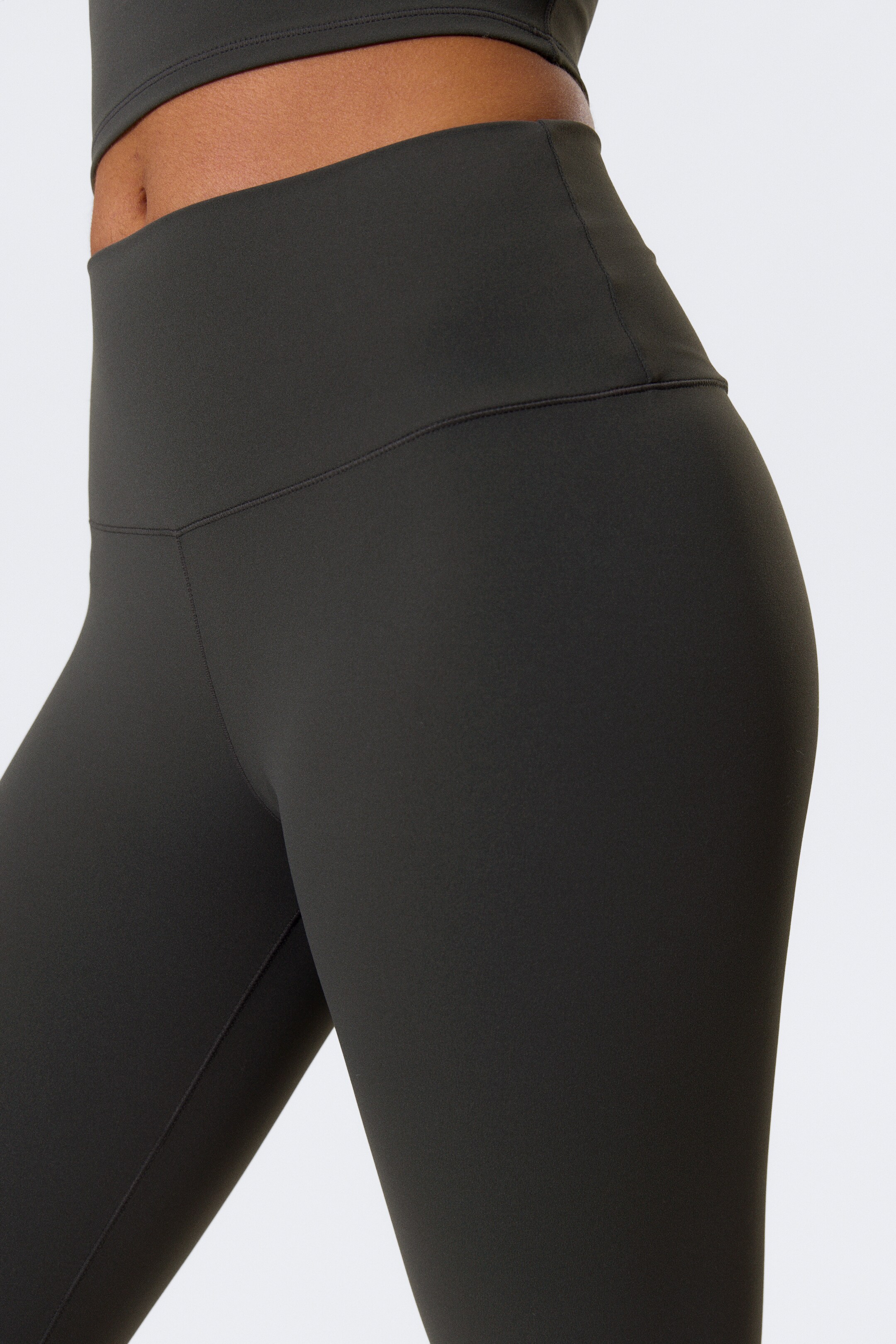 View larger image: High Waisted Sports Tights - Dark Grey - Ladies | H&M GB 4