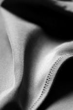 Grauer Schimmer - HEAT Bikinihose mit hohem Bund - 1