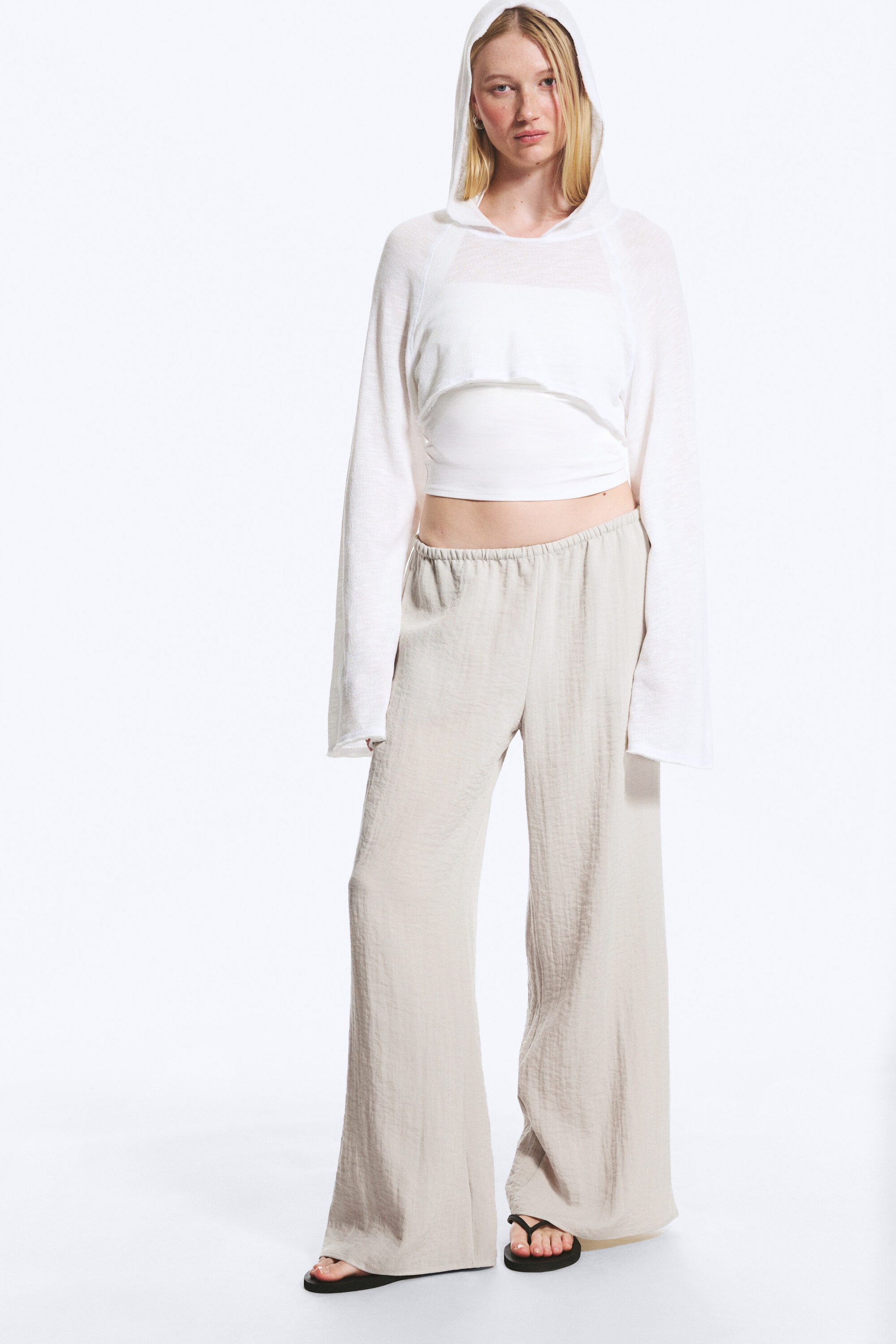 White - Cropped bolero met capuchon - 2