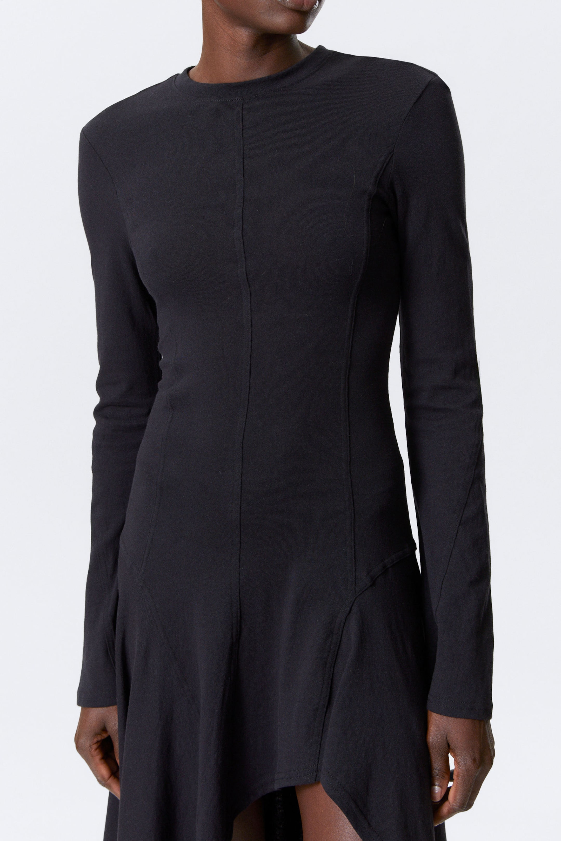 #272627 - Långärmad asymmetrisk midiklänning - 2