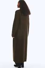 Mørkebrun - Lang strikket cardigan med V-hals - 2