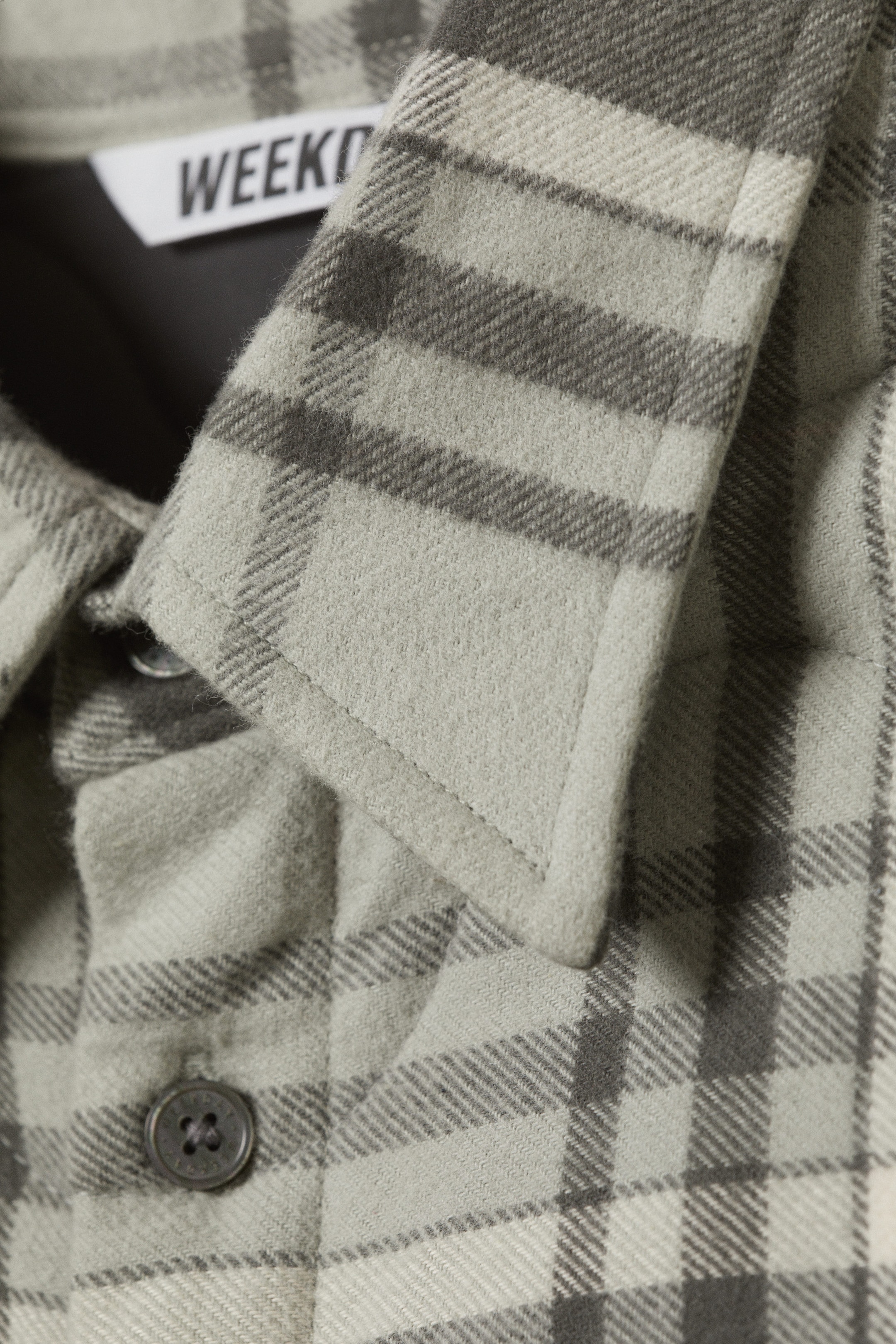 Carreaux gris - VESTE SURCHEMISE EN FLANELLE MATELASSÉE - 2