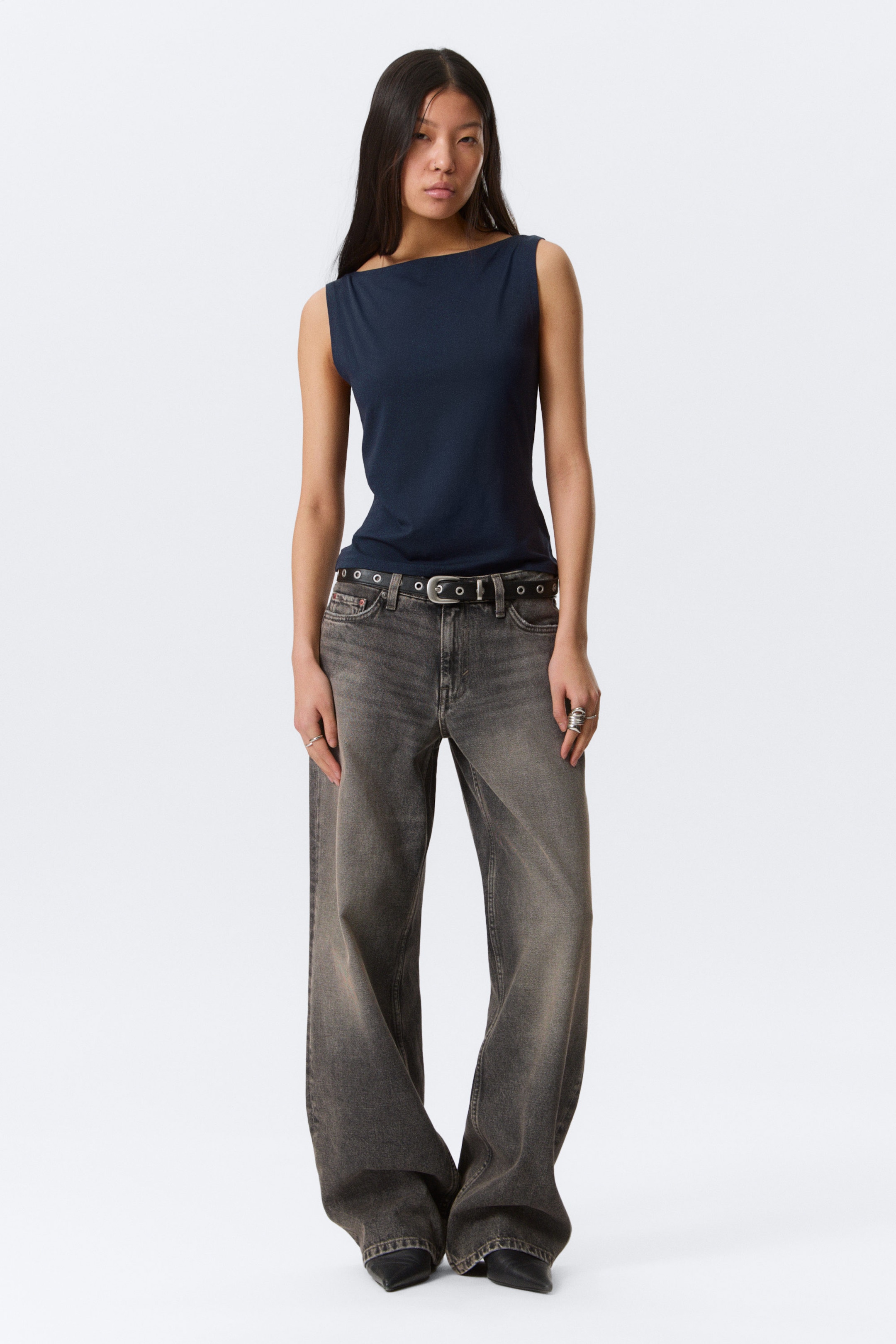 Dunkelblau - Annie Weiches ärmelloses Top mit U-Boot-Ausschnitt - 2