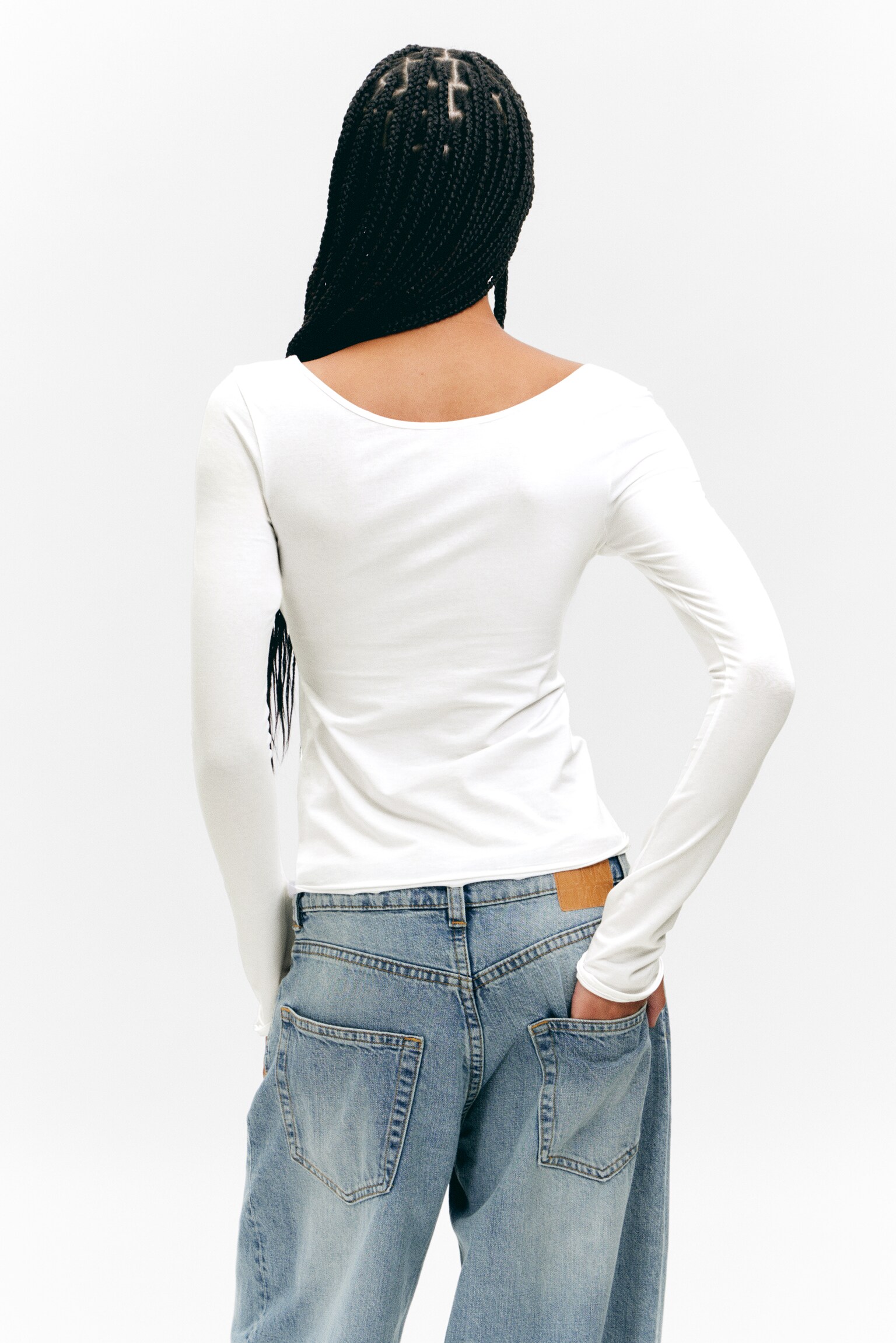 Langärmliges Slim Fit-Top mit U-Ausschnitt - Weiß/Schwarz & Weiß gestreift/Pink & burgunderrot gestreift - 4