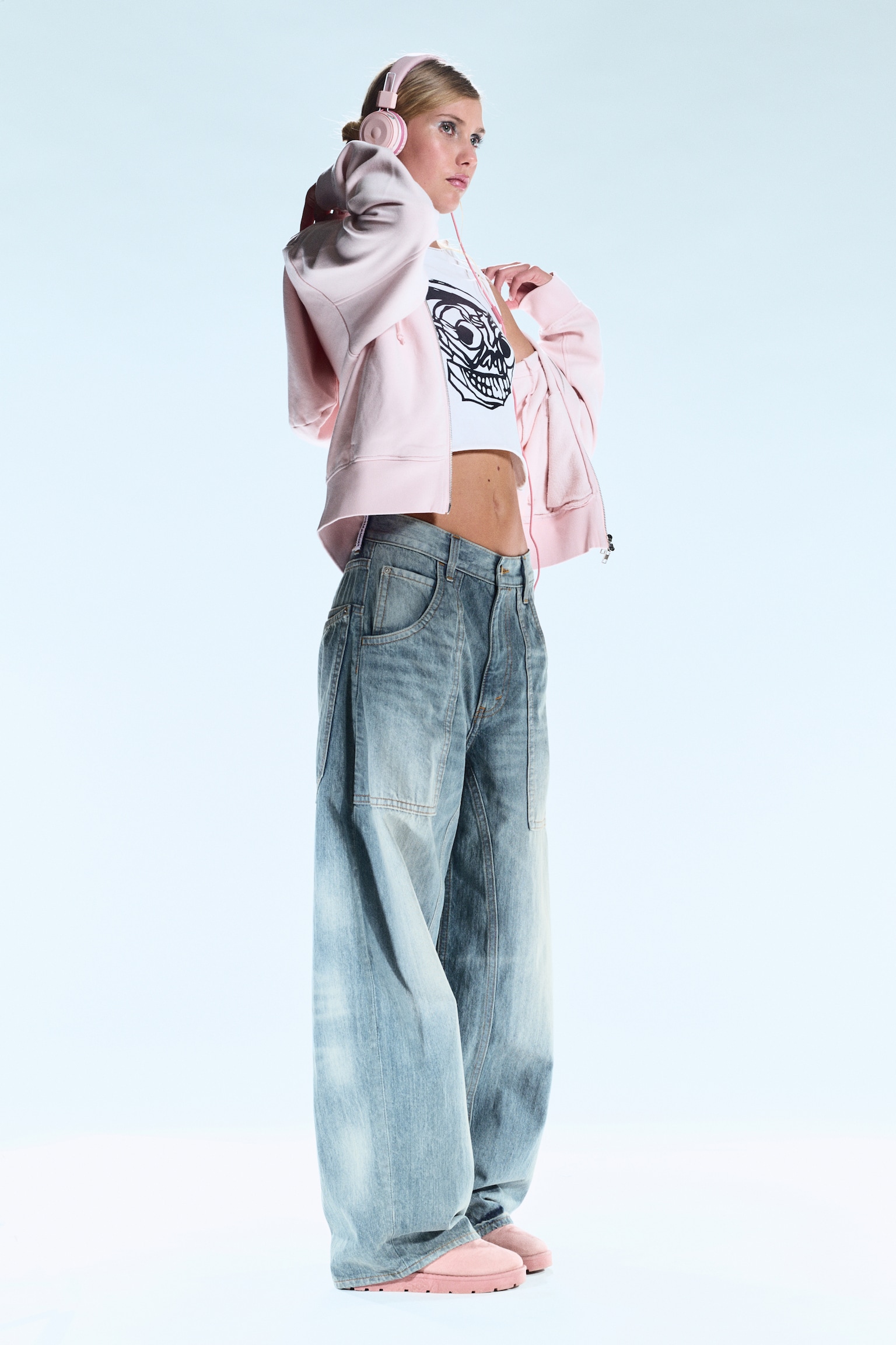 Dżinsy Dunno Low Rise Loose Barrel Leg - Cloudy Blue - Medium Blue/02 Niebieski - Medium Blue/Black Rinse - Black - 7