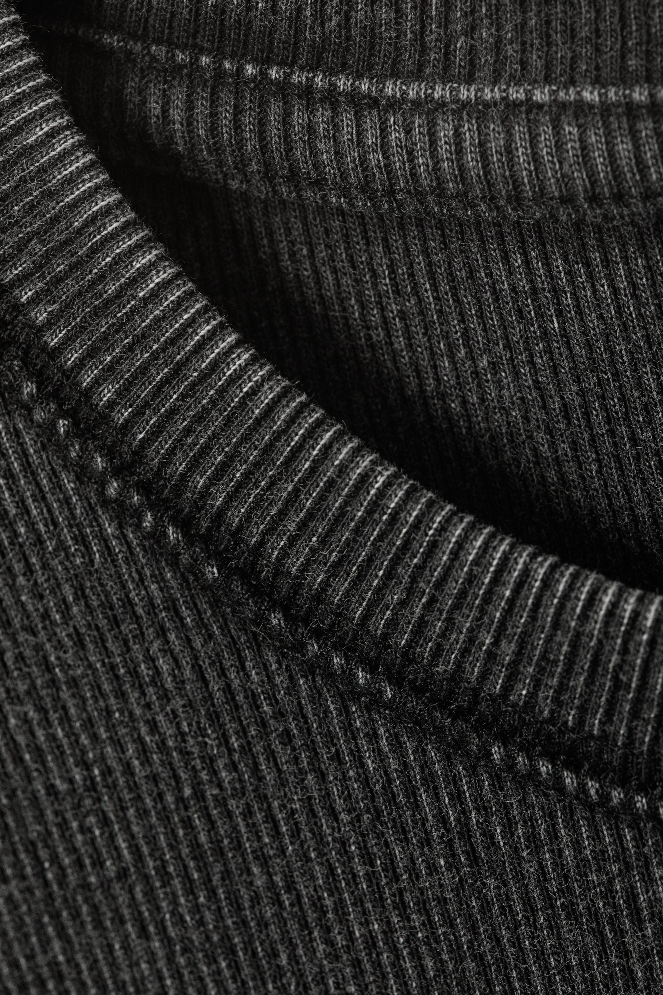 Noir délavé - T-shirt côtelé à manches longues - 4