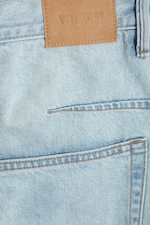 Dream Blue - Hellblau - Mid Waist Loose Dart Detailed Denim Shorts - 5