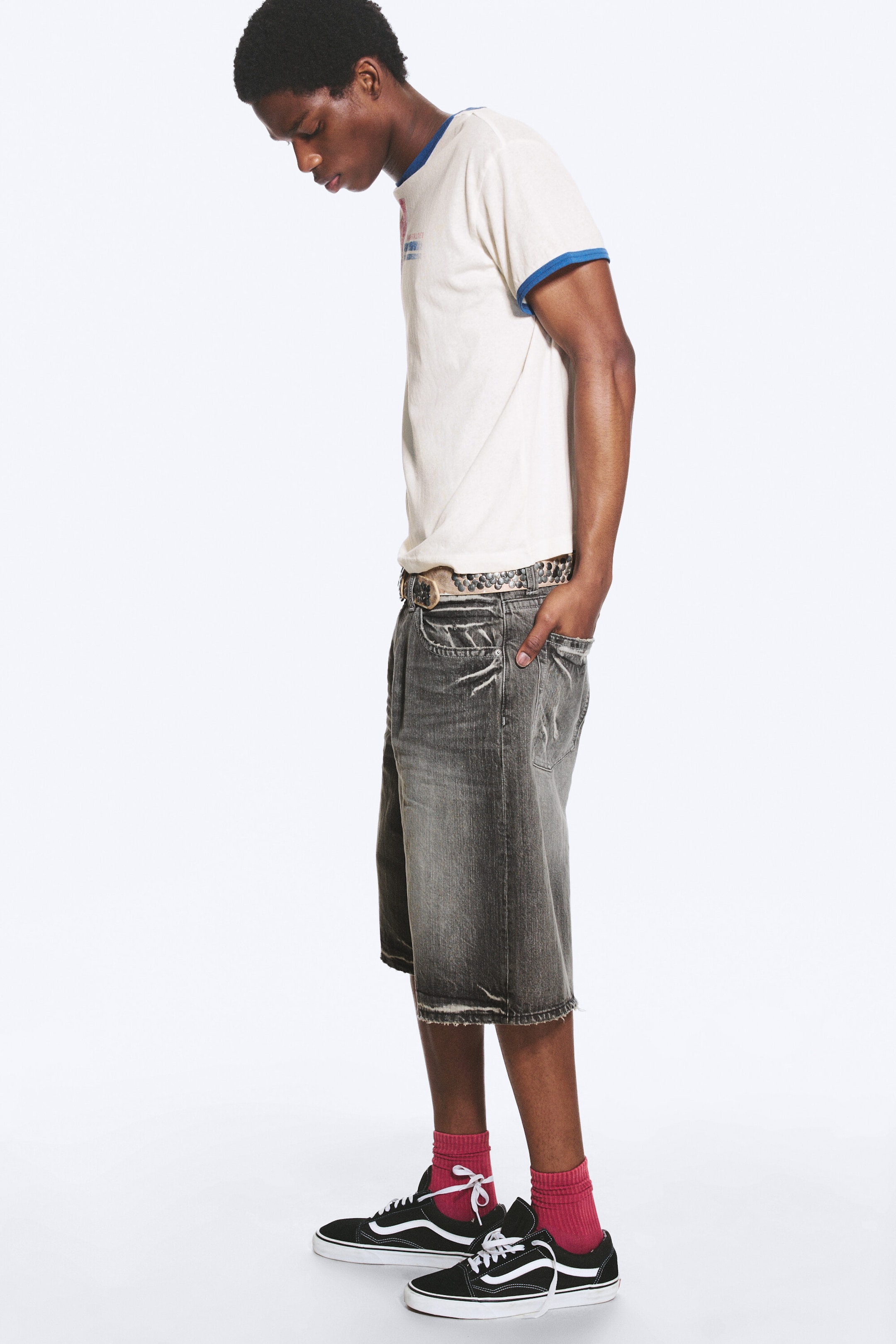 Smokey Black - Dark Black - LOOSER LOW WAIST LOOSE STRAIGHT DENIM SHORTS - 4