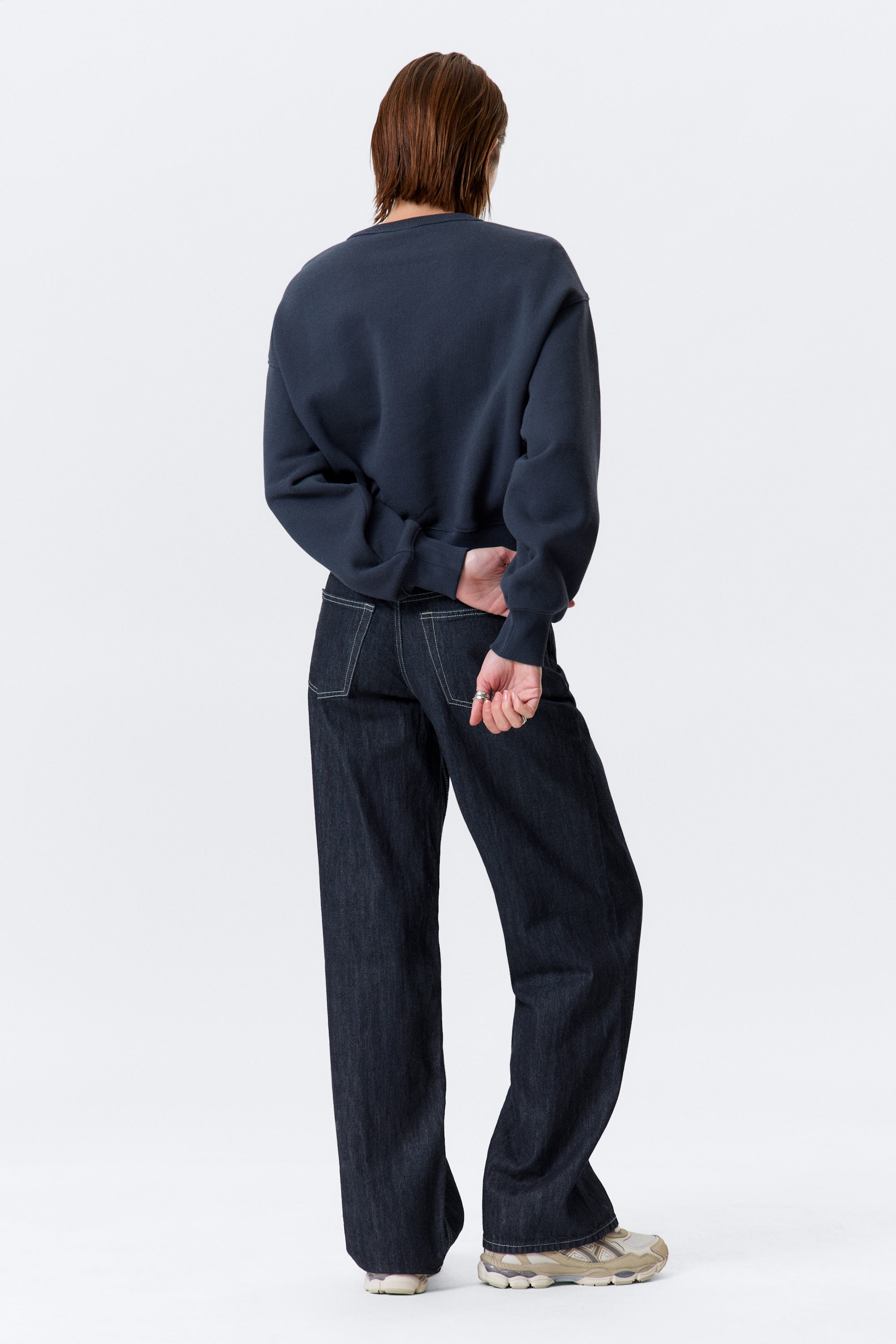 Bleu foncé - Sweat court boxy en coton - 3