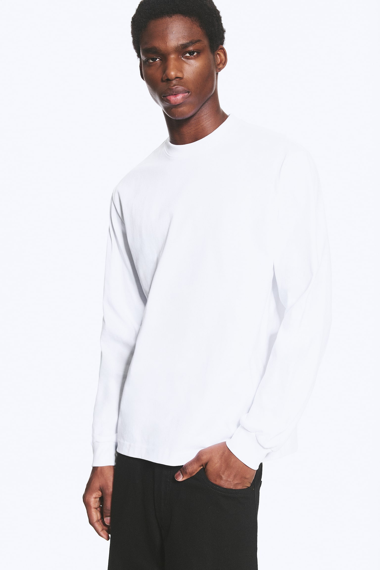 Relaxed långärmad T-shirt - Vit/Svart/Svart/Mörkbrun/Dimmig Khakigrön/Mörkgrå - 1