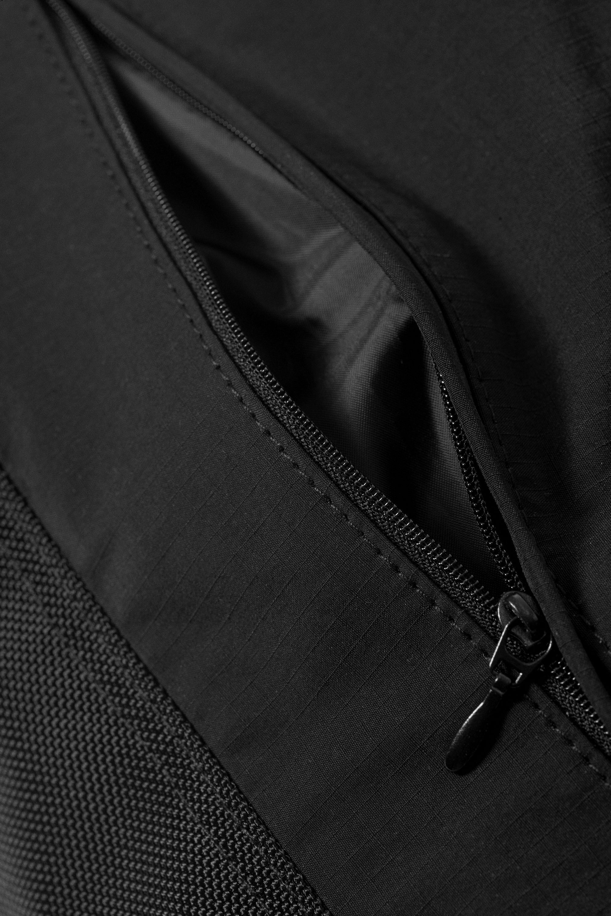 Zwart - Crossbody-tas met trekkoord - 4