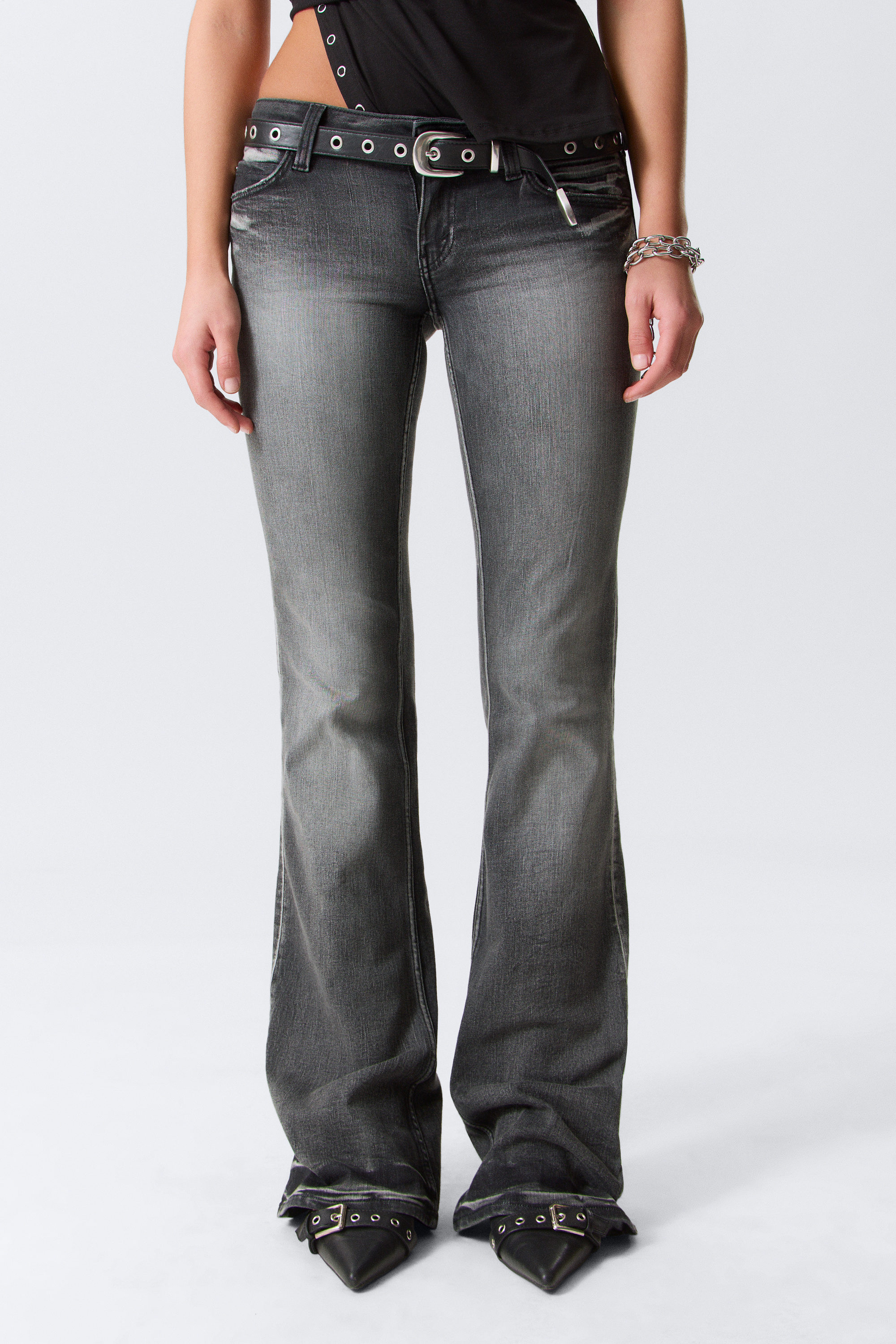 Black Moon - Grau - Booty Bei – Low Waist Skinny Bootcut Jeans - 2