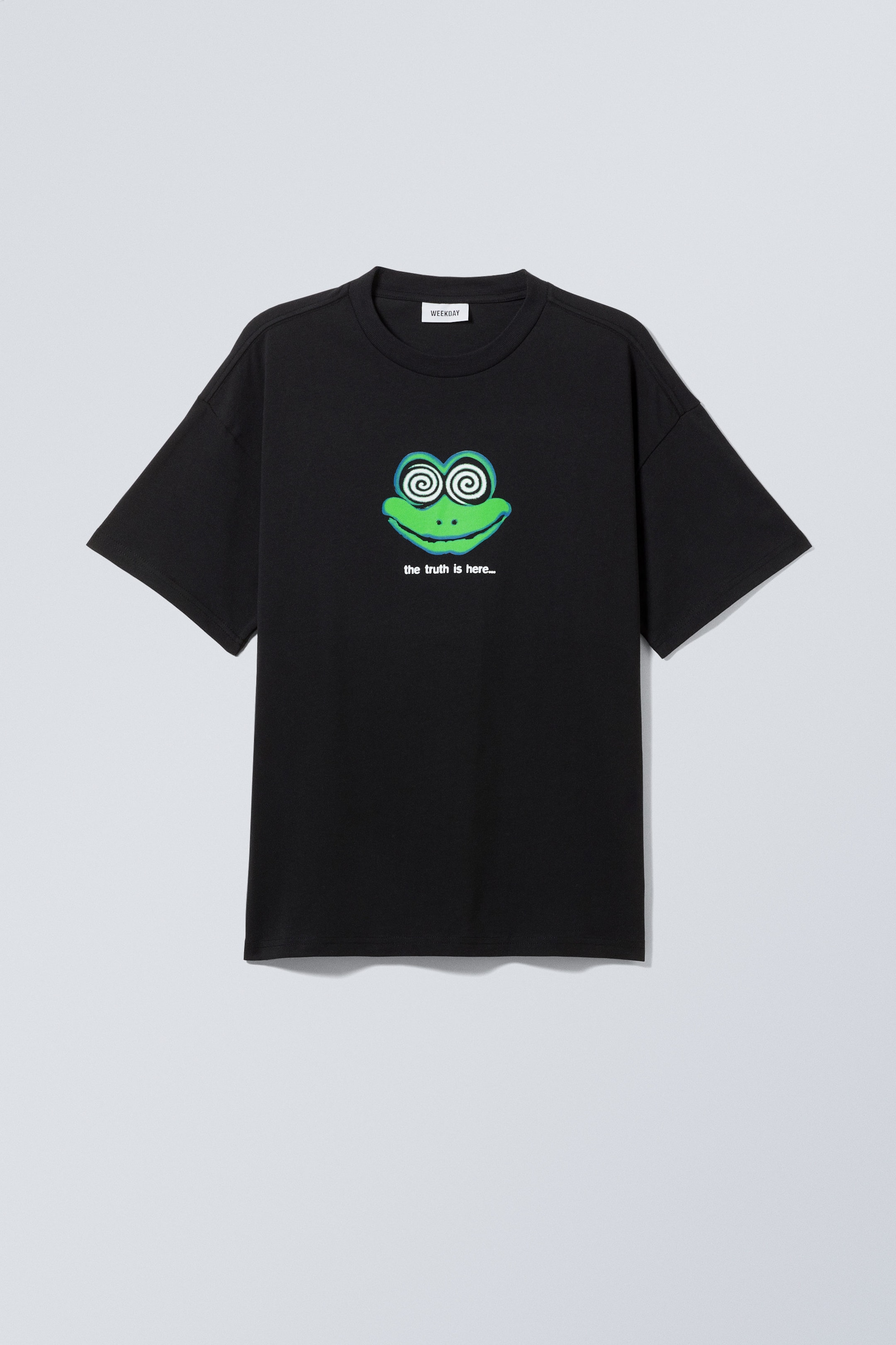 Black - The frog is here - Great Boxy Printed Graphic Tee - 0
