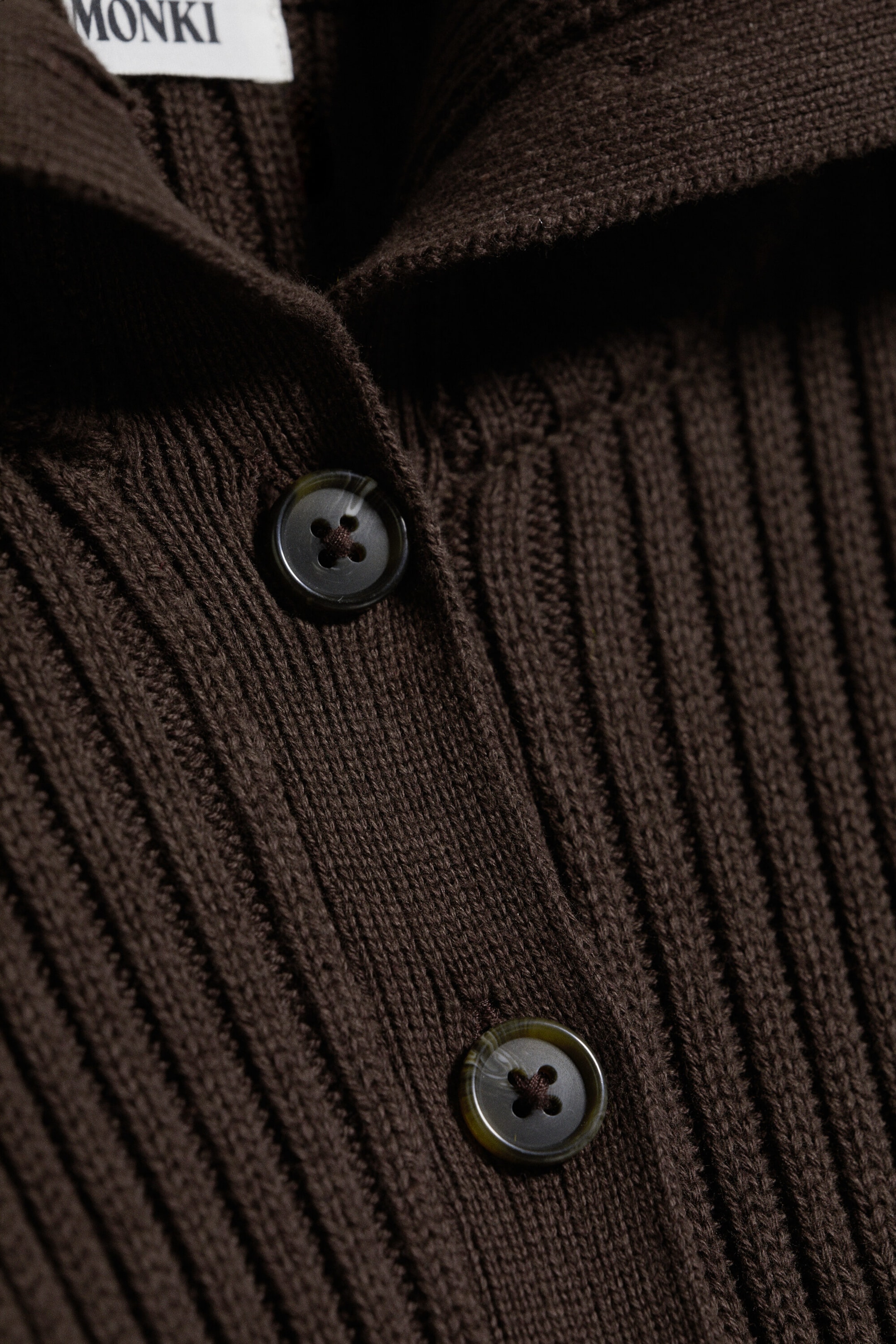 Dunkelbraun - Taillenbetonter Strick-Cardigan - 5