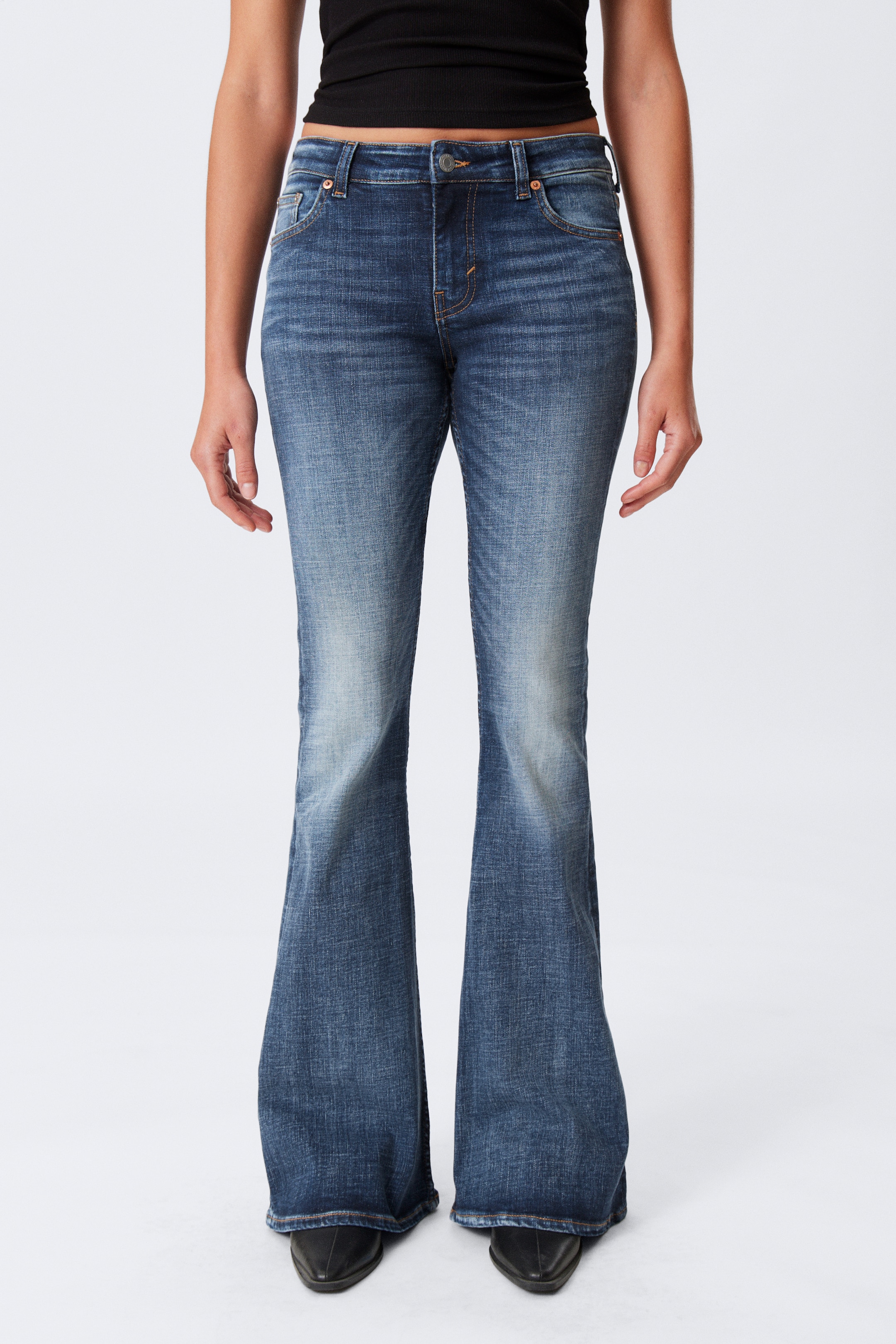 Visualizza immagine più grande: Jeans slim a zampa Katsumi - Board Blue - Medium Blue - DONNA | H&M IT 2