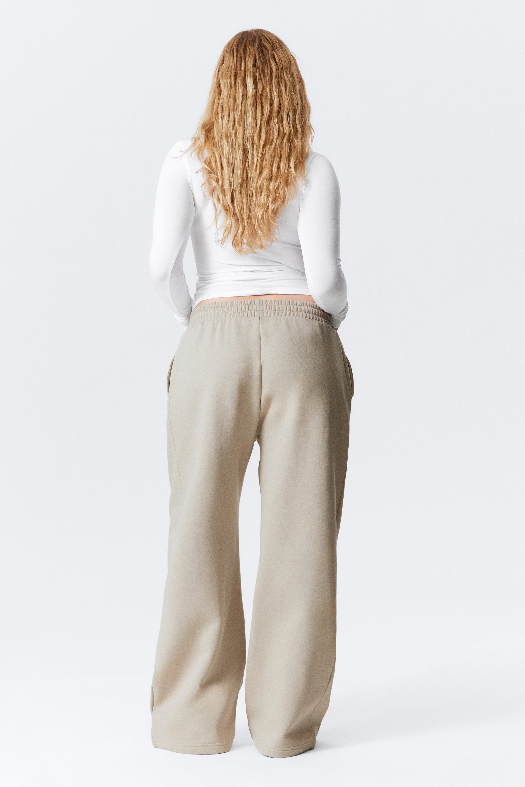 Helles Beige - Lange, schwere Sweatpants in lockerer Passform - 2