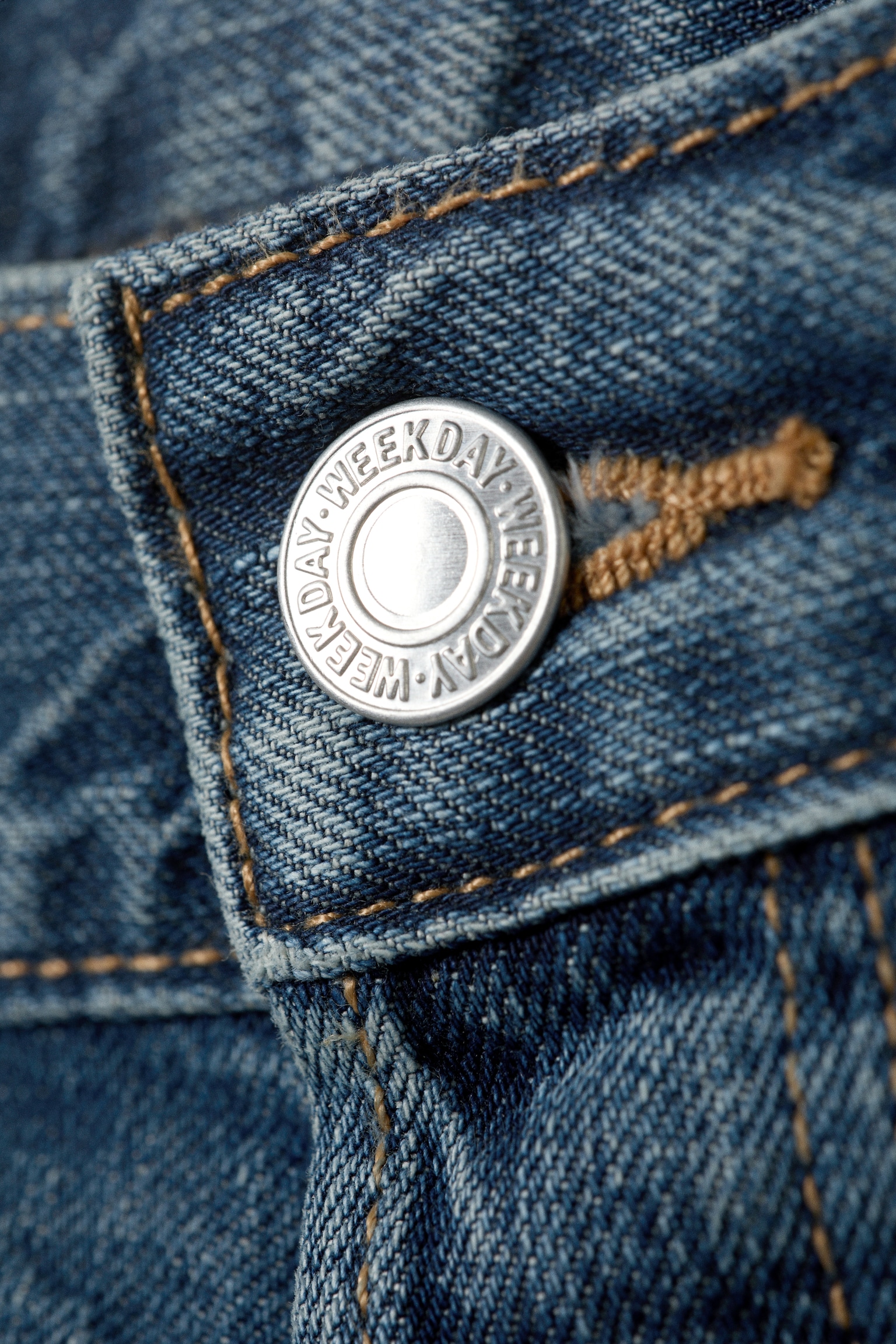 Space Mid Waist Relaxed Straight Leg Jeans - Radio Blue - Mittelblau/Second Blue - Mittelblau/Tuned Black - Schwarz/Risso Black - Schwarz/Blue Stream - Mittelblau/Morgenblau - Dunkelblau/Iron Blue/Kourtney Blue - Dunkelblau - 7