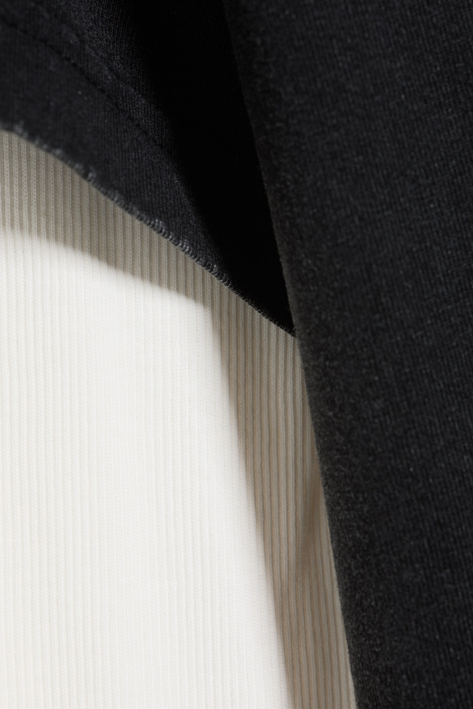 Gekrompen dubbellaags T-shirt - Zwart en wit/Rode camouflage - 6