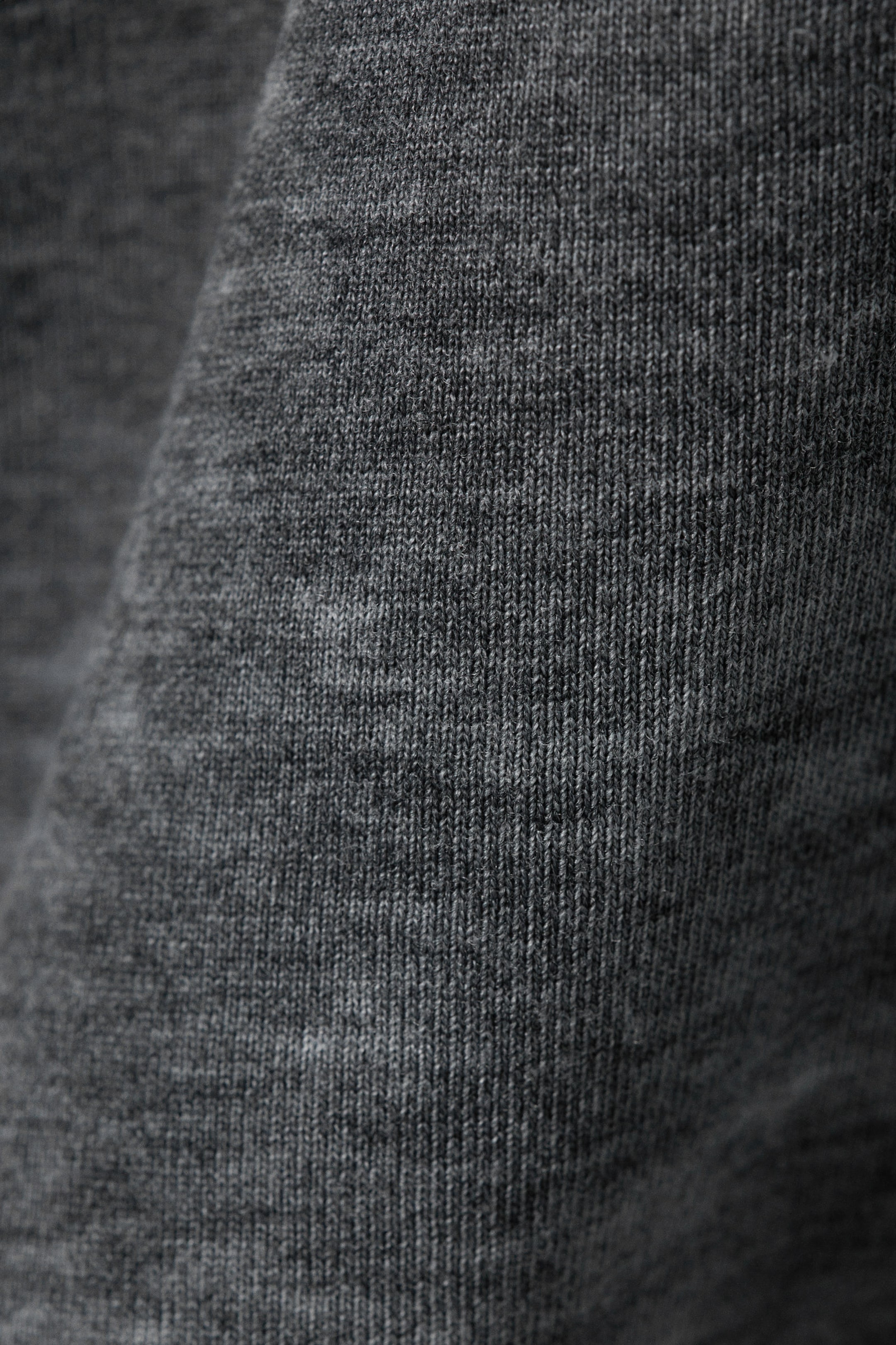 Dunkelgrau gewaschen - Kastiges T-Shirt in Washed-Optik - 2