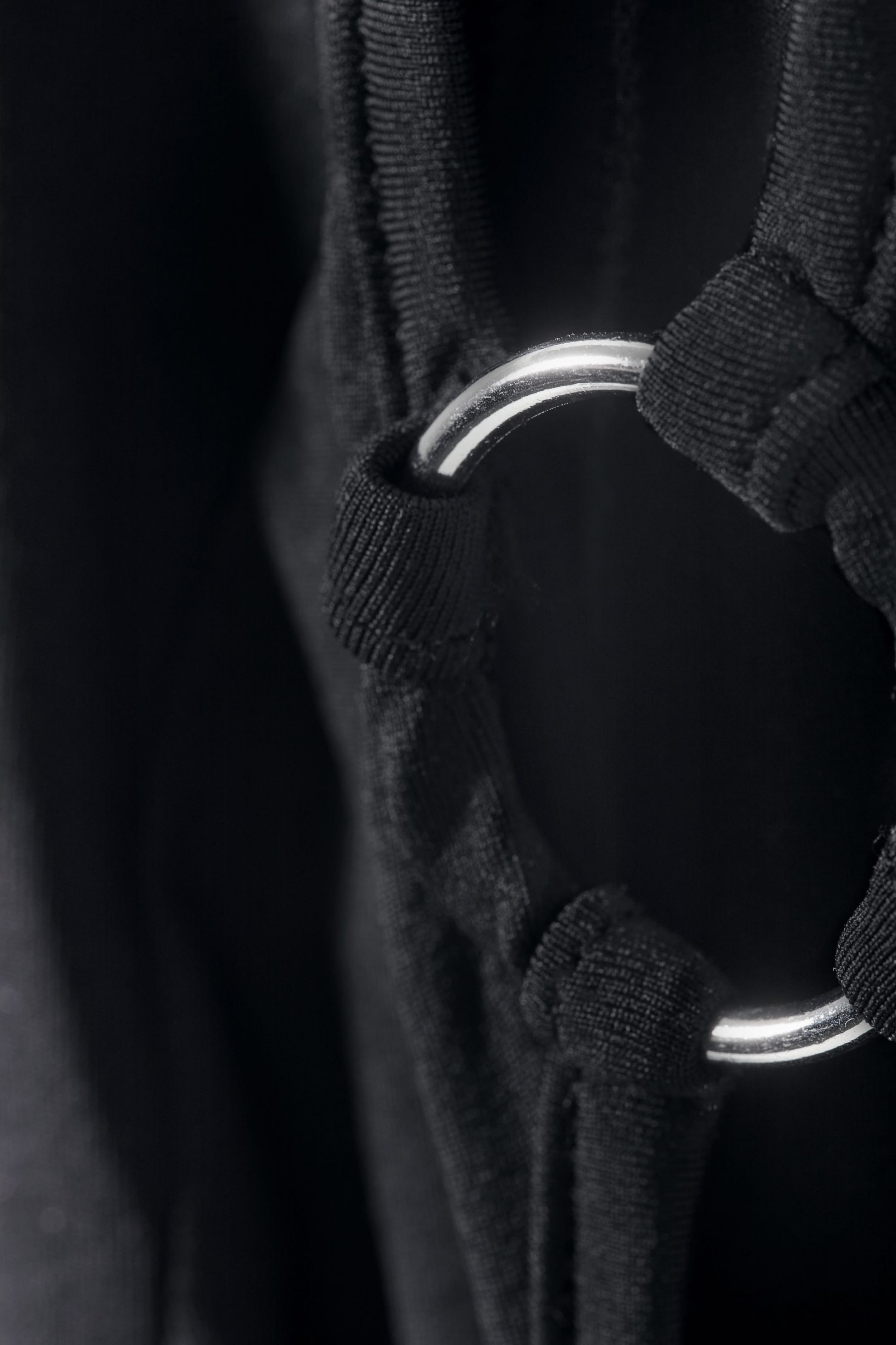 Black - Diana Ring Long Sleeve - 1