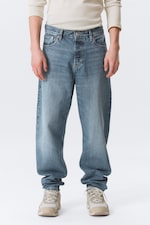 Radio Blue - Medium Blue - Ray Mid Rise Relaxed Tapered Leg Jeans - 1