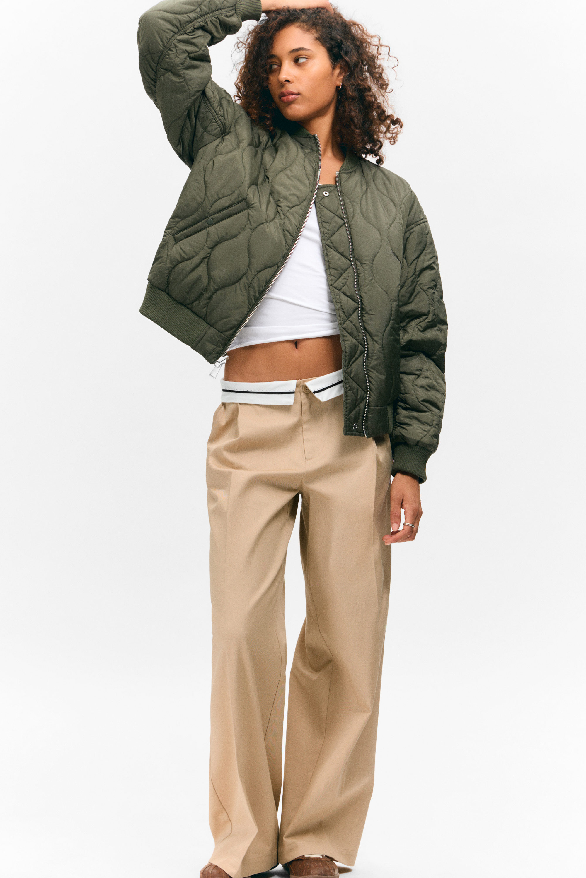 Dunkles Khaki - Blumenmuster - Locker geschnittene, wendbare Bomberjacke - 1