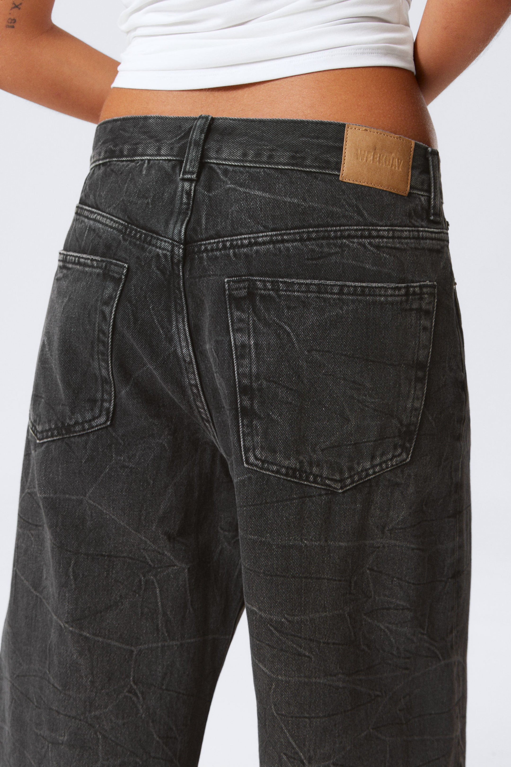 Washed Black - Galaxy Loose Twisted Denim Shorts - 7