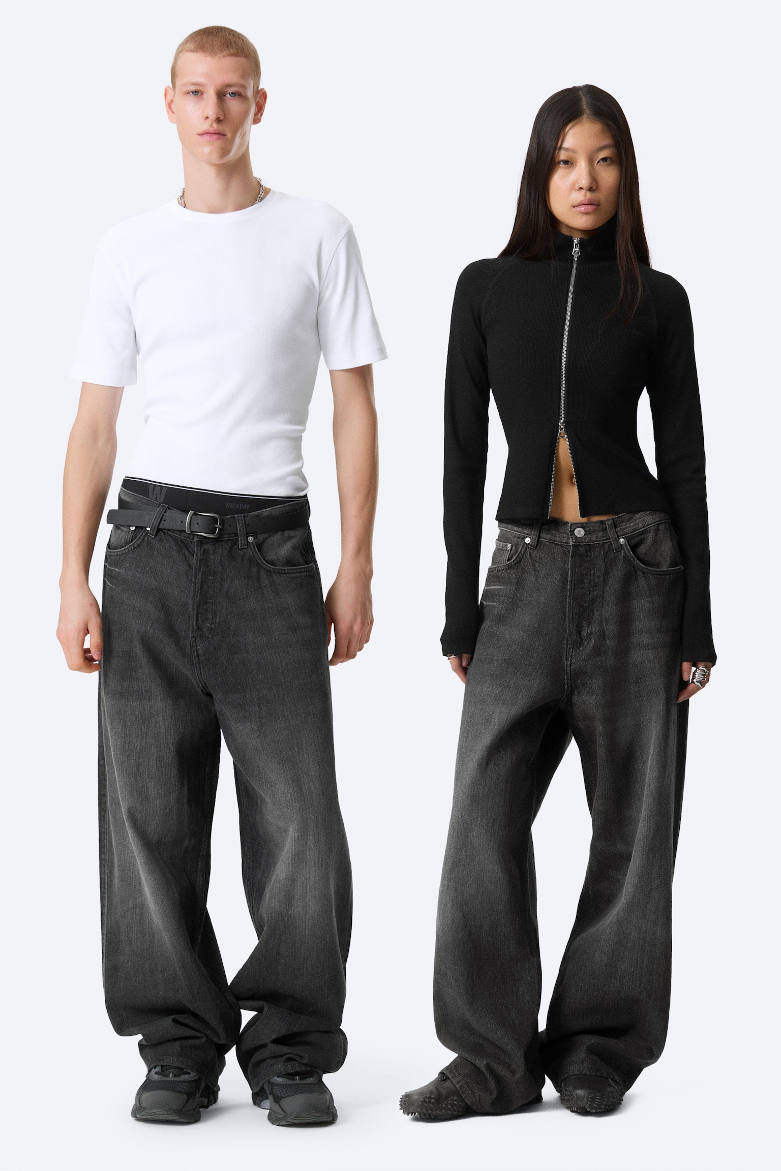 Astro Mid Rise Loose Baggy Leg Unisex Jeans - Chelsea Black - Black/Kimberley Blue - Light Blue/Tuned Black – Zwart/Blue Rinse – Donkerblauw/Board Blue - Medium Blue/Arizona Blue - Medium Blue/Blue Stream - Middelblauw/Black Rinse – Zwart/One Blue - Medium Blue/Mine Grey – Donkergrijs - 5