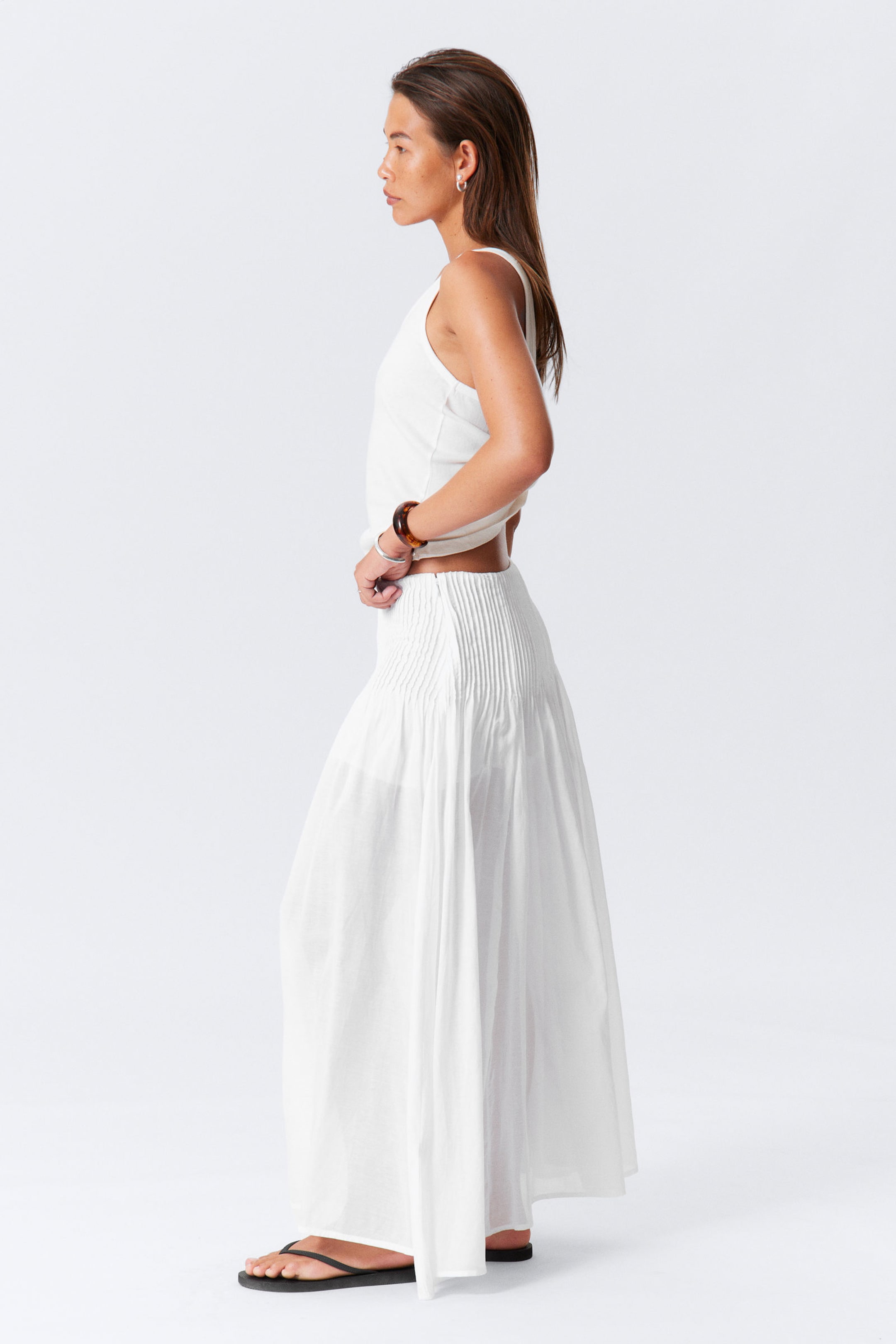 White - Pleated Mid Rise Maxi Skirt - 2