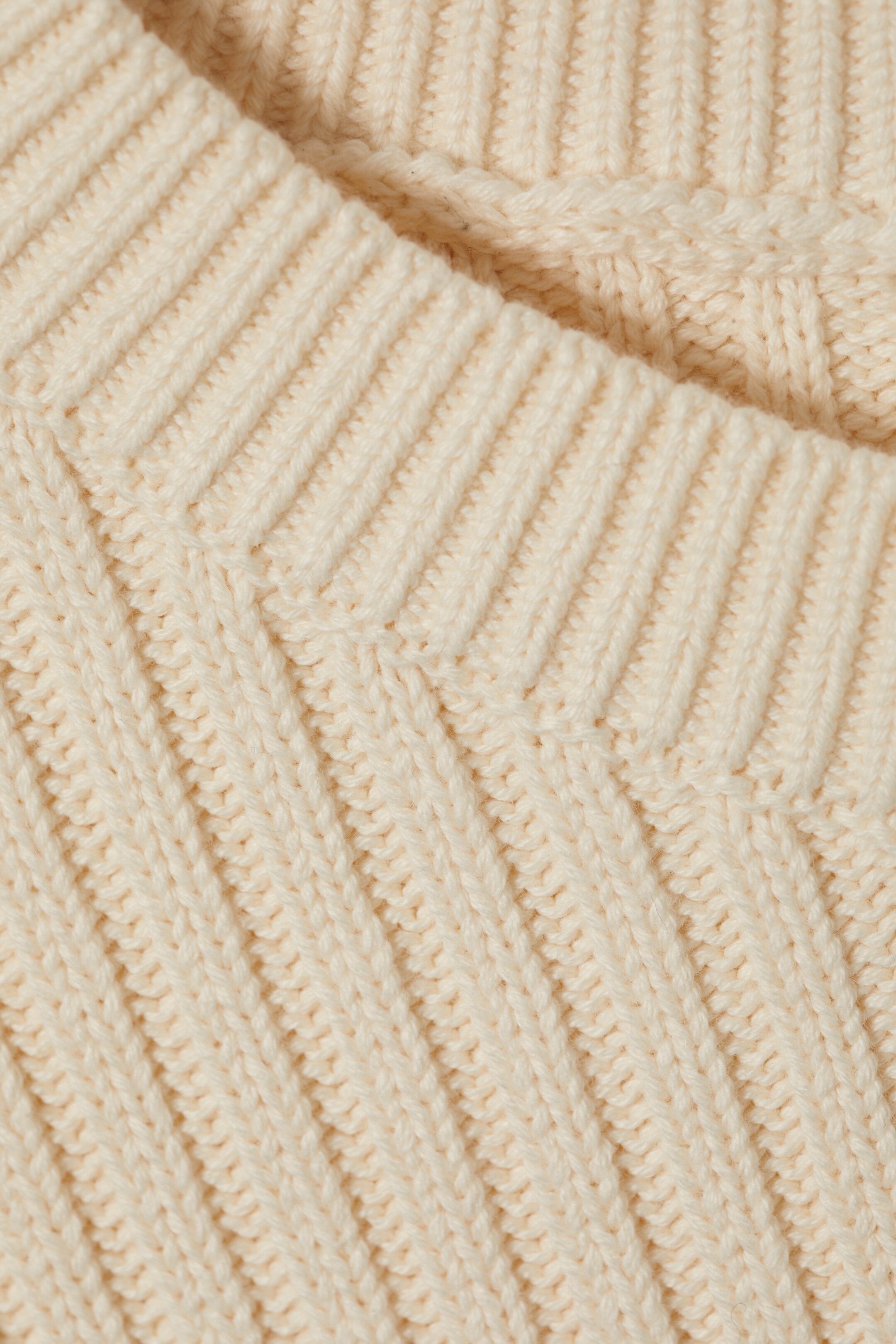 Προβολή μεγαλύτερης εικόνας: Loose Ribbed Cotton Sweater - Dusty White - Men | H&M GR 5